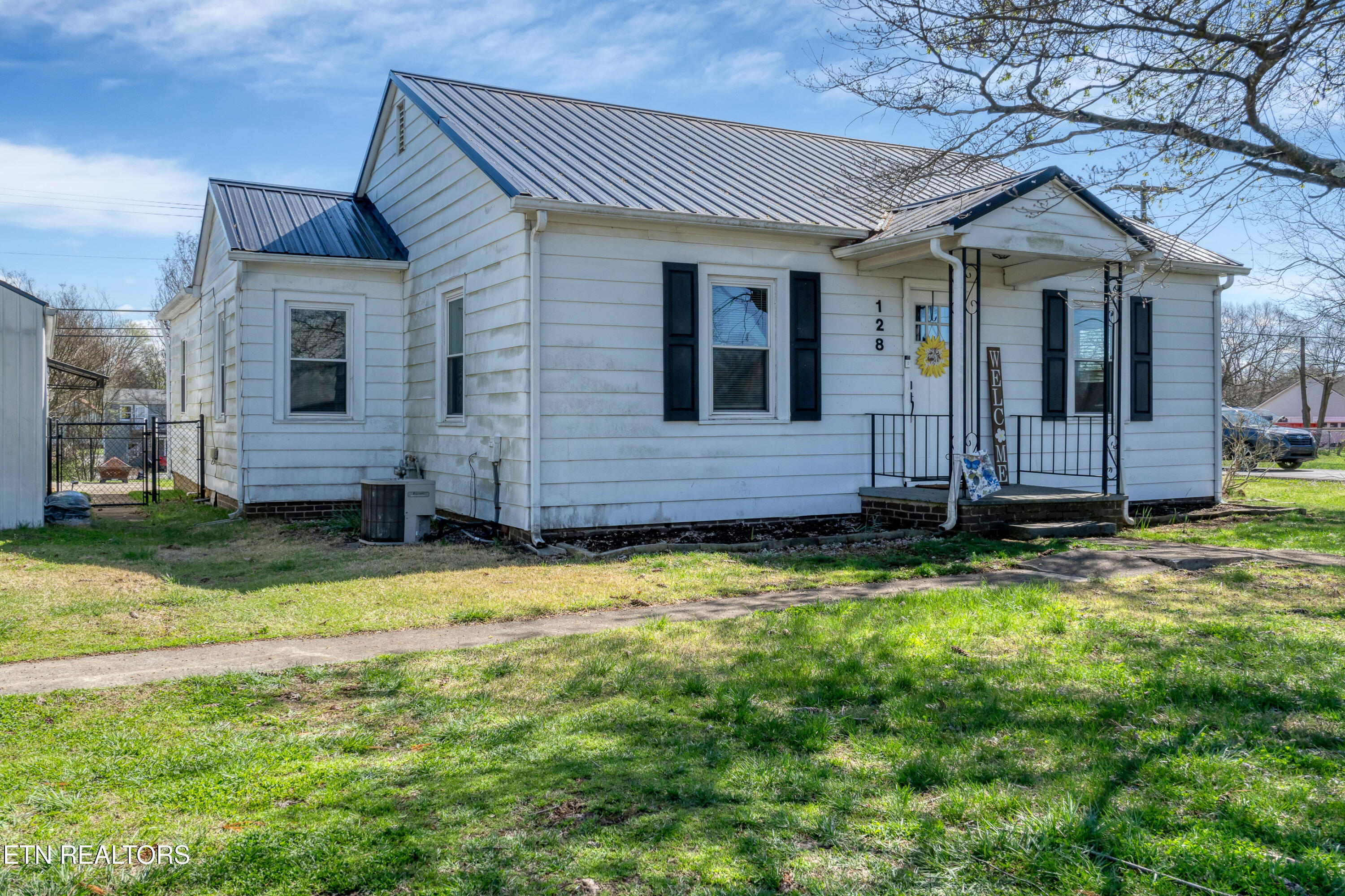 128 Wooddale Street Maryville TN 37801