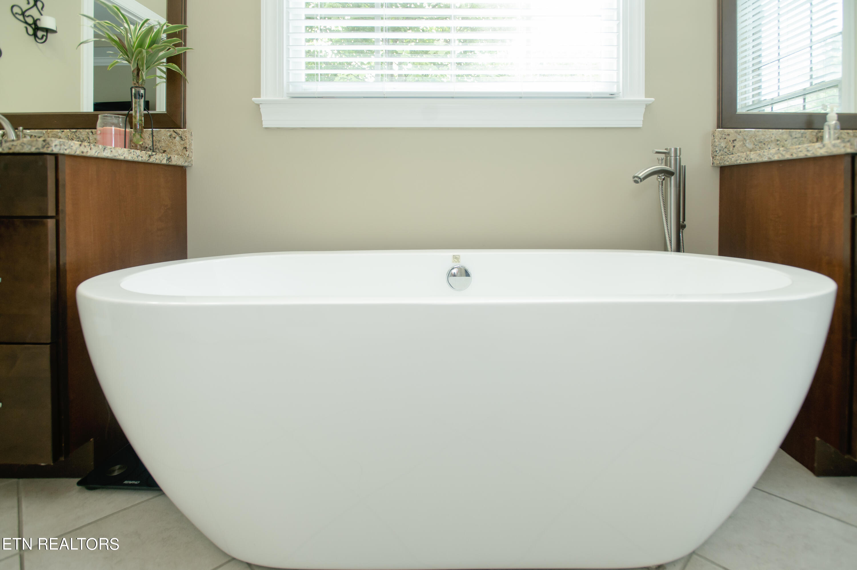 10110 Fox Cove Road Knoxville TN 37922