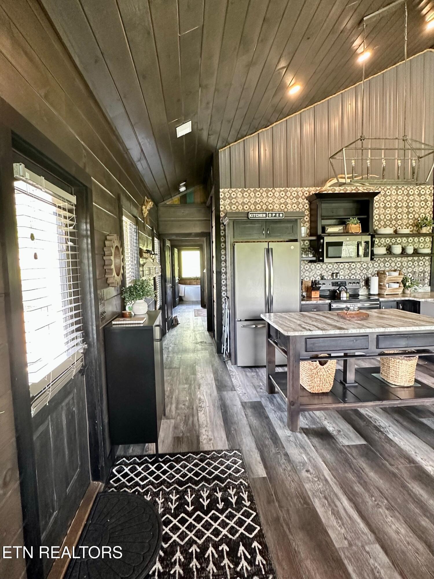330 Oak Lake Drive Sevierville TN 37876