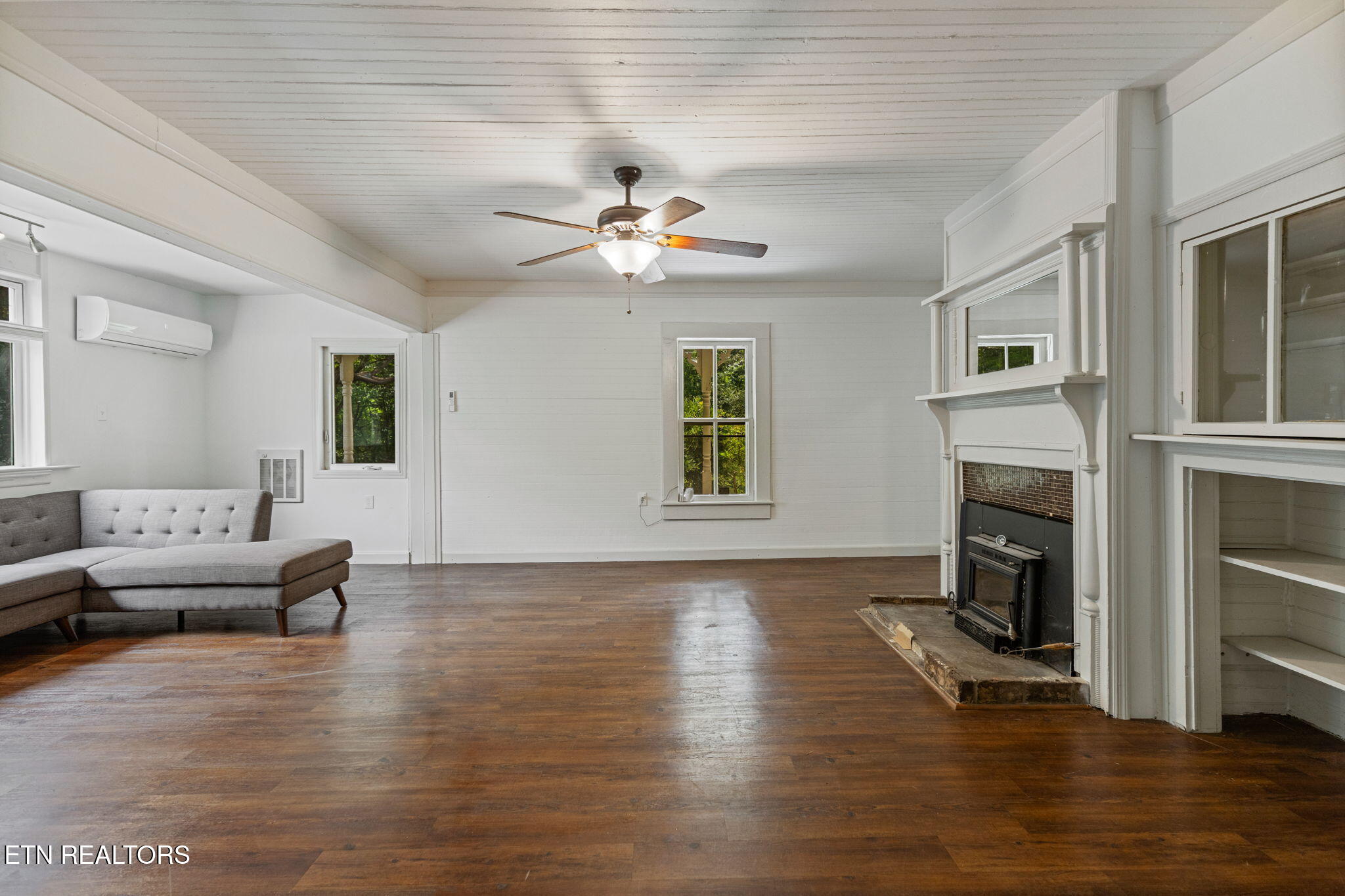 200 Memory Lane Benton TN 37307