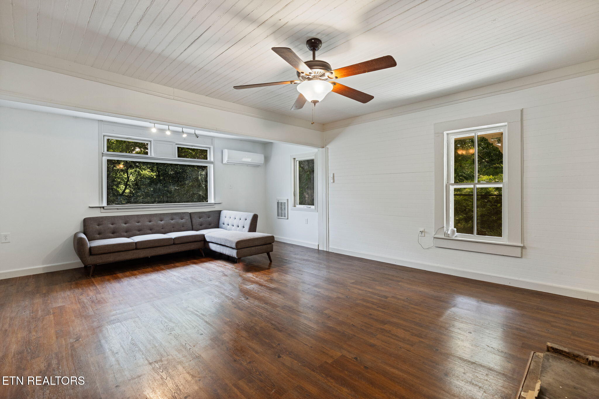200 Memory Lane Benton TN 37307