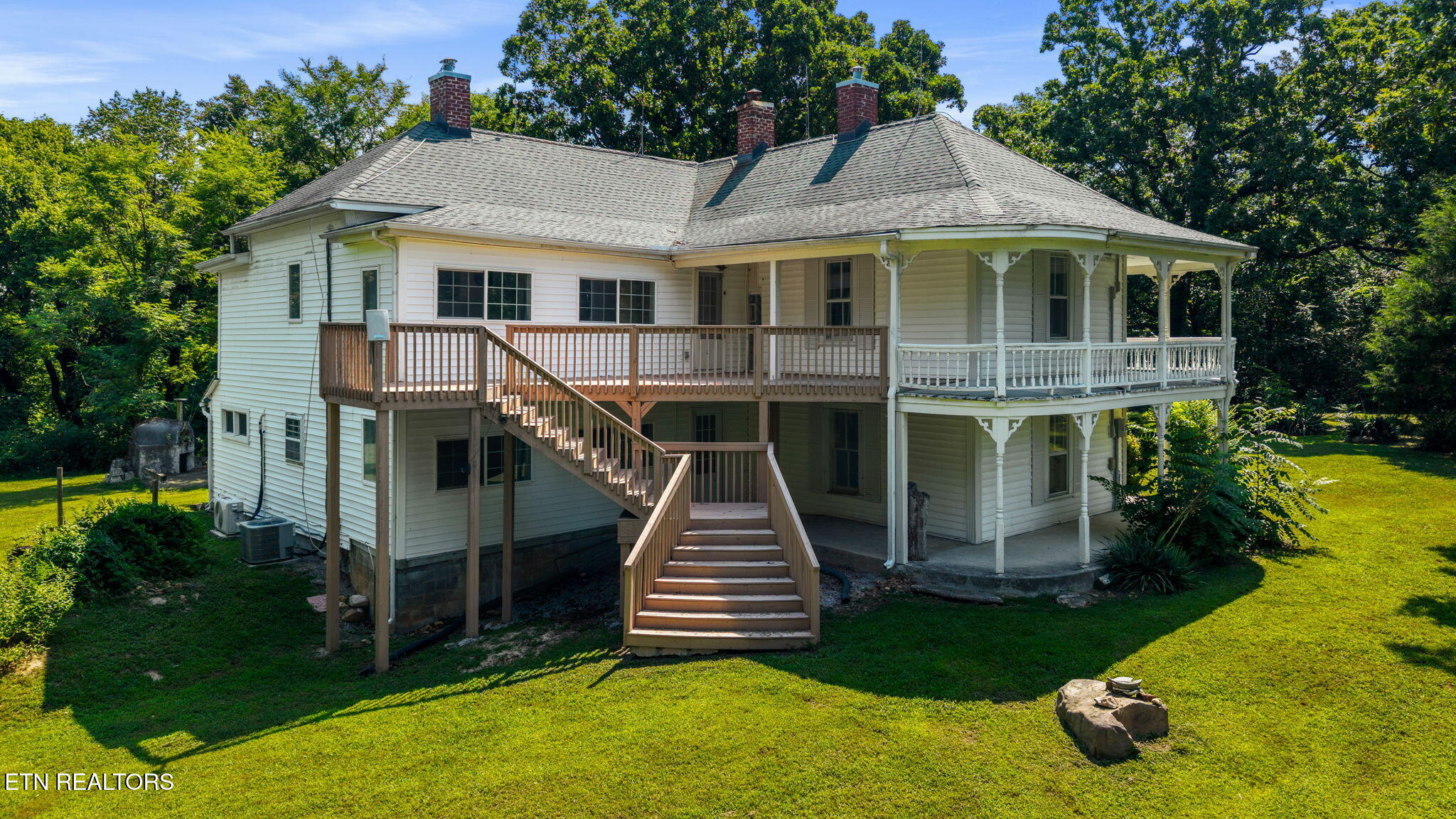 200 Memory Lane Benton TN 37307