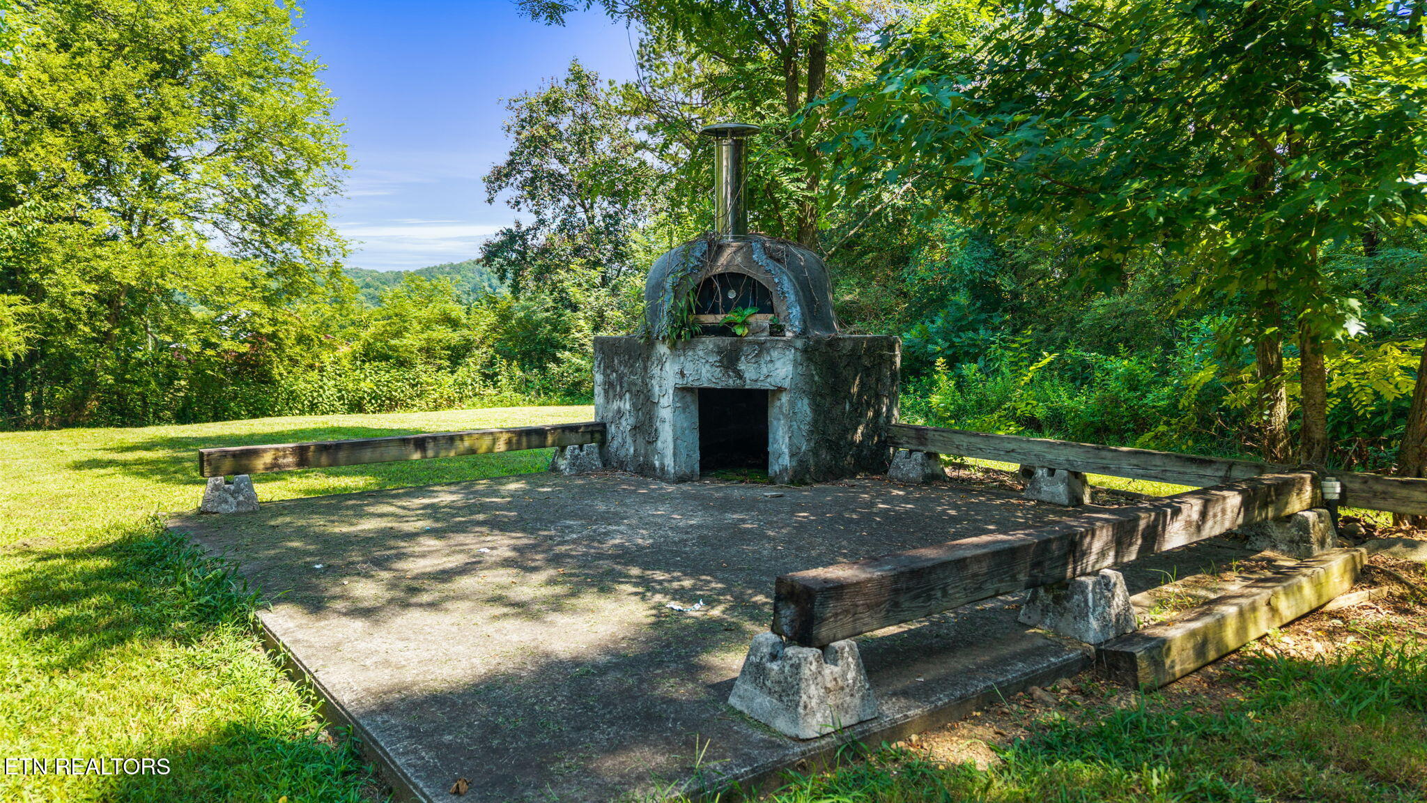 200 Memory Lane Benton TN 37307