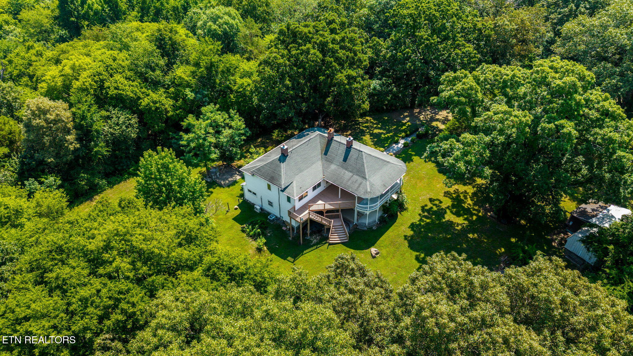 200 Memory Lane Benton TN 37307