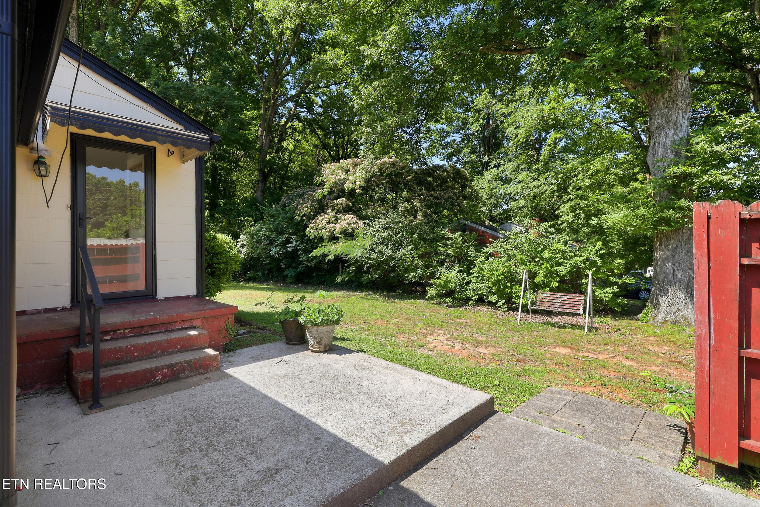 1621 Hollywood Road Knoxville TN 37909