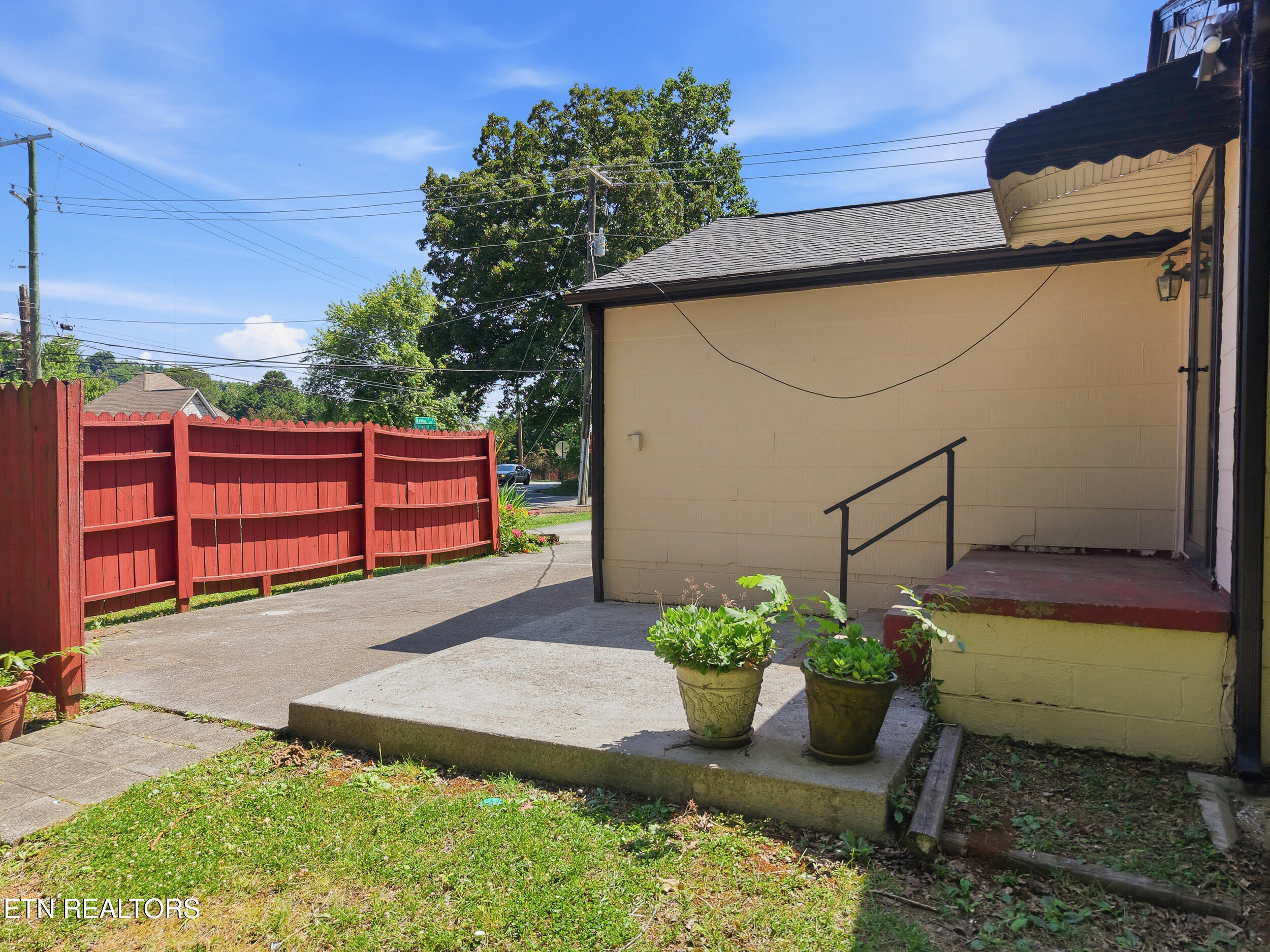 1621 Hollywood Road Knoxville TN 37909