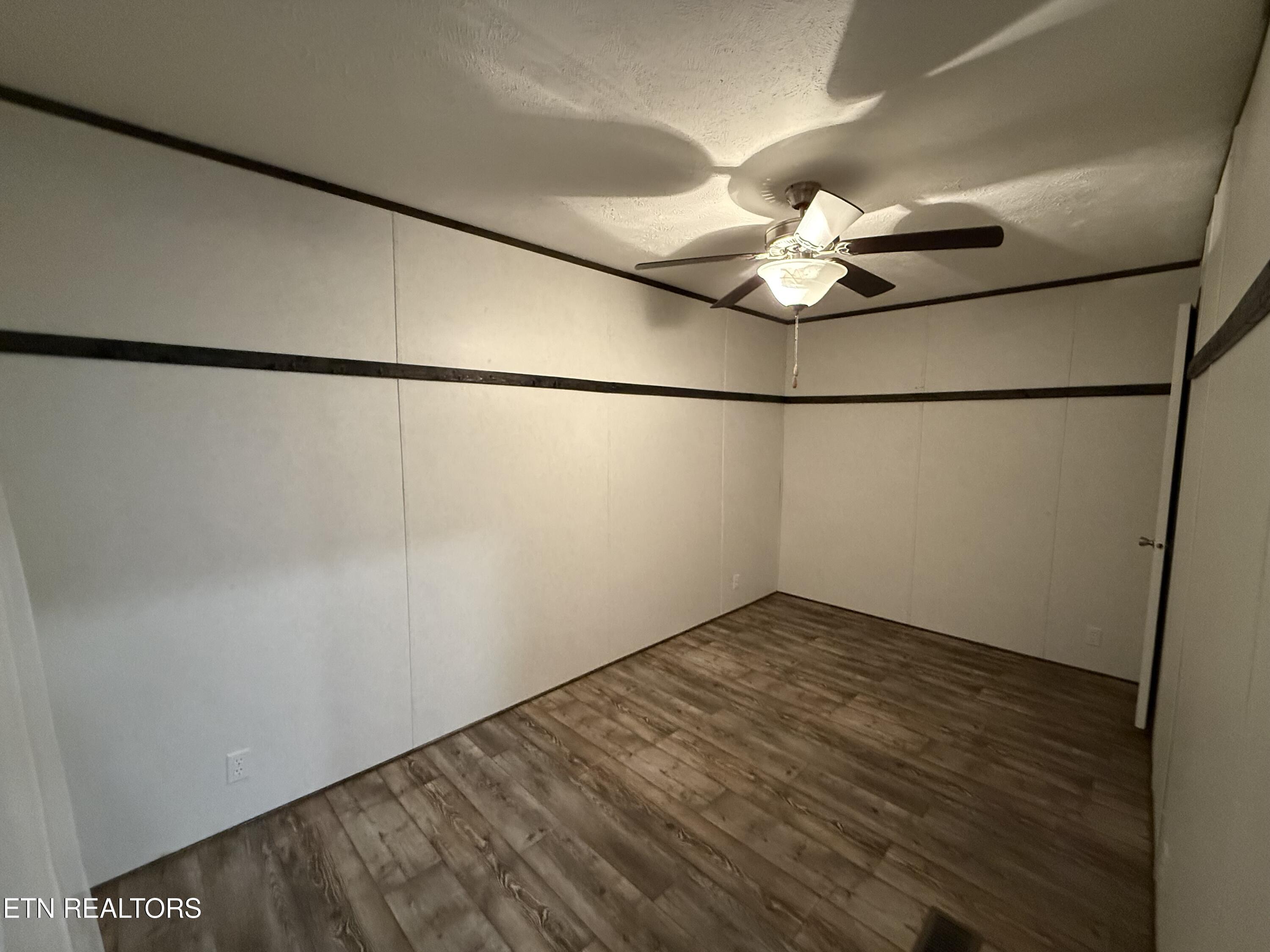 1366 Pearl Hinds Road Jamestown TN 38556