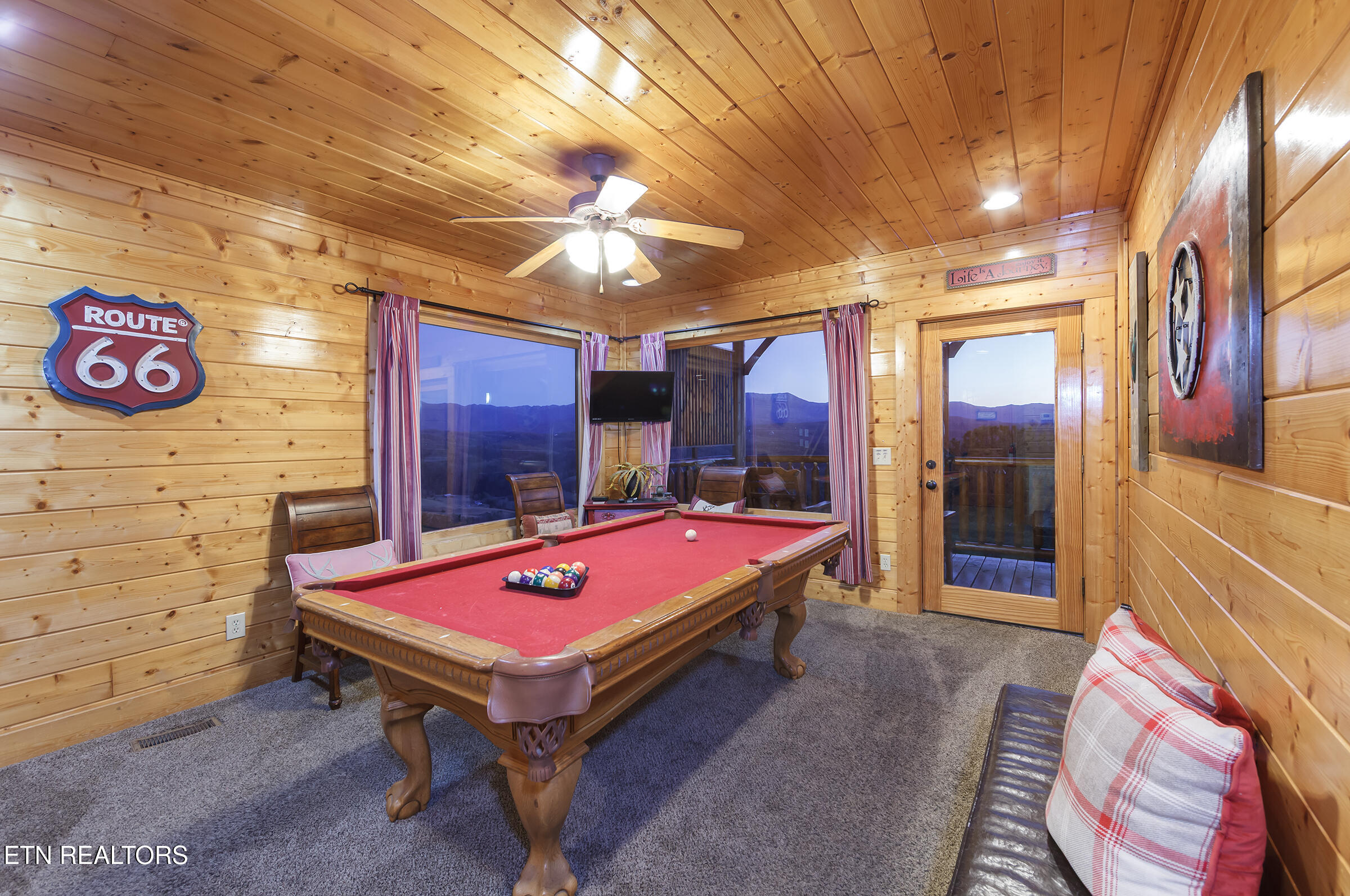 2517 Look Afar View Drive Sevierville TN 37876
