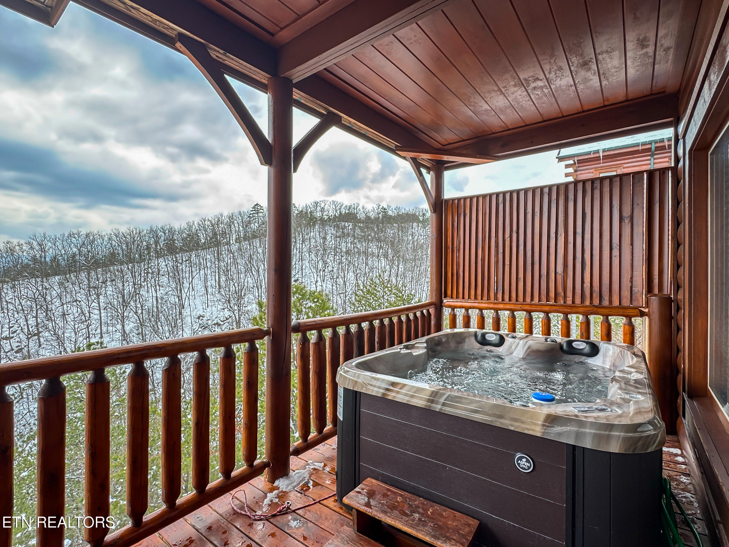 2517 Look Afar View Drive Sevierville TN 37876