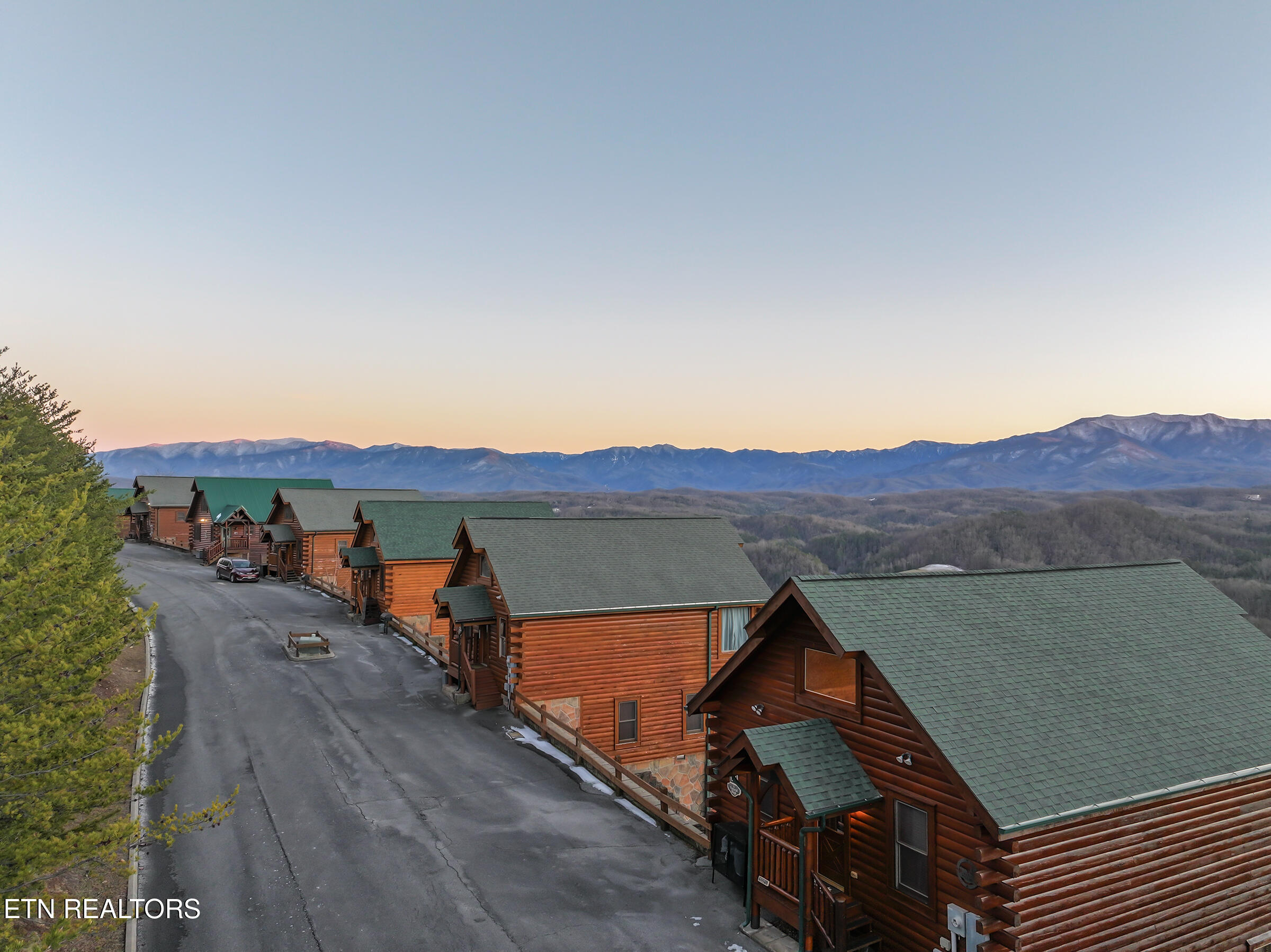2517 Look Afar View Drive Sevierville TN 37876