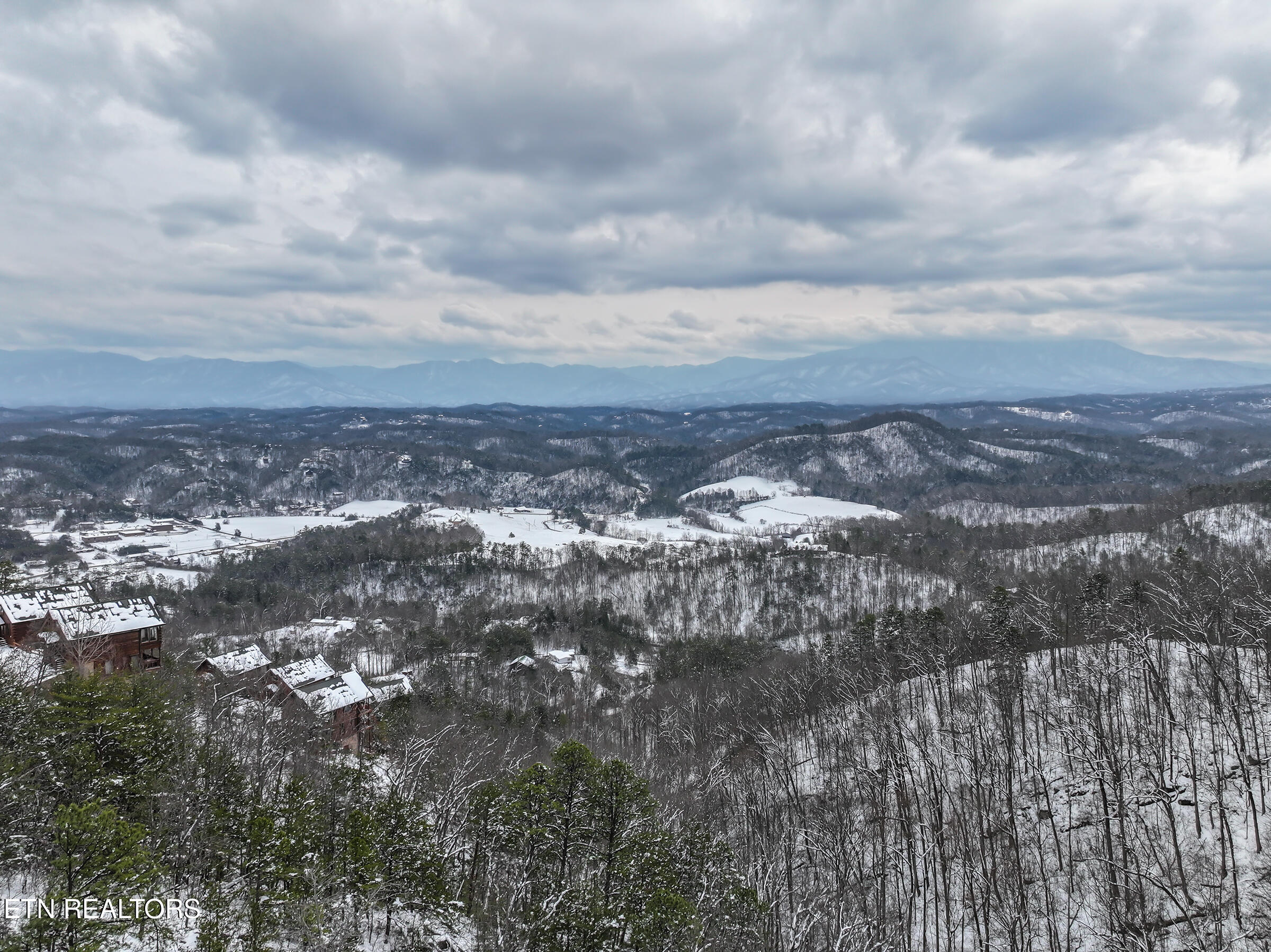 2517 Look Afar View Drive Sevierville TN 37876