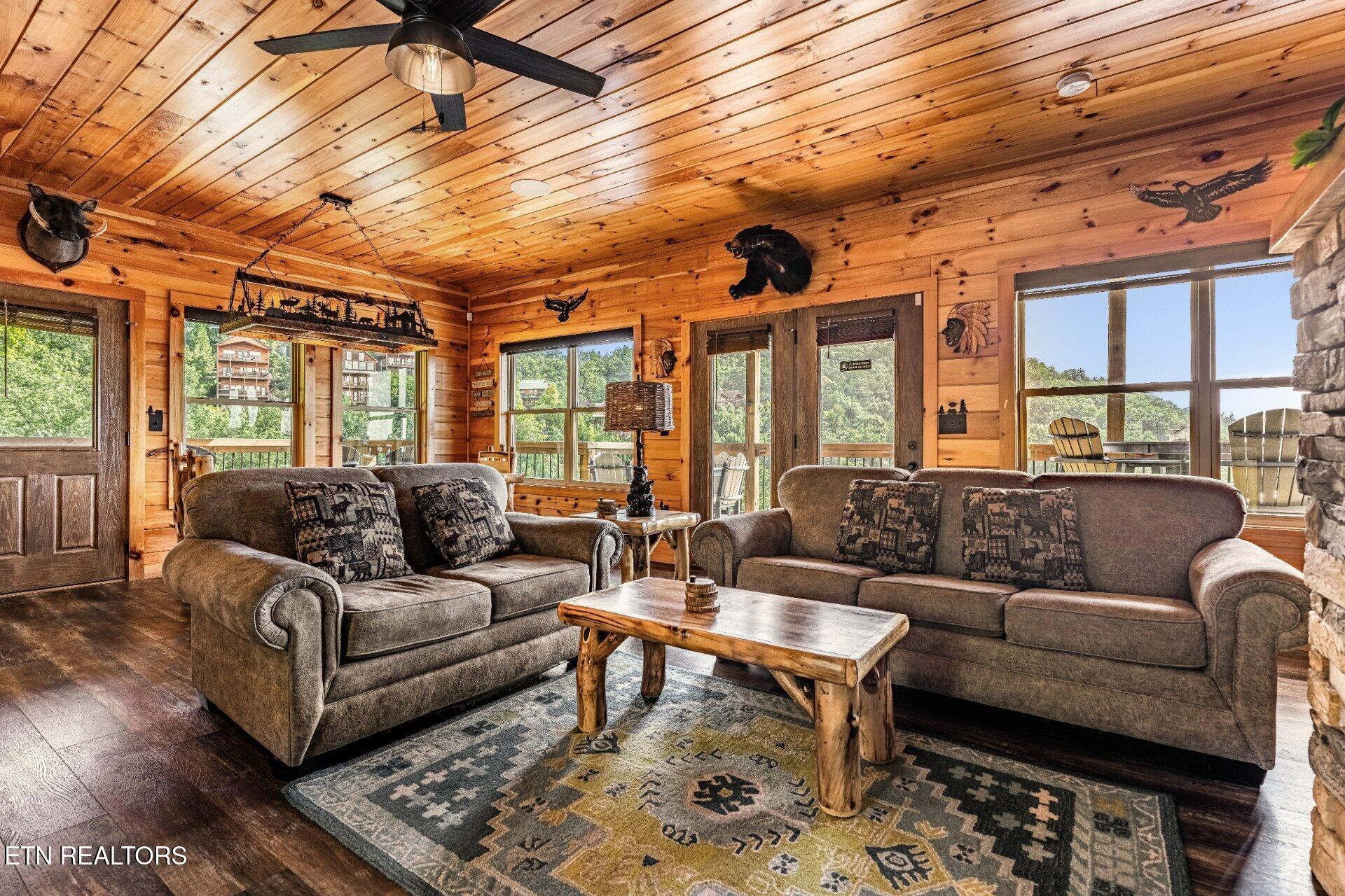 1876 Billard Way Sevierville TN 37876