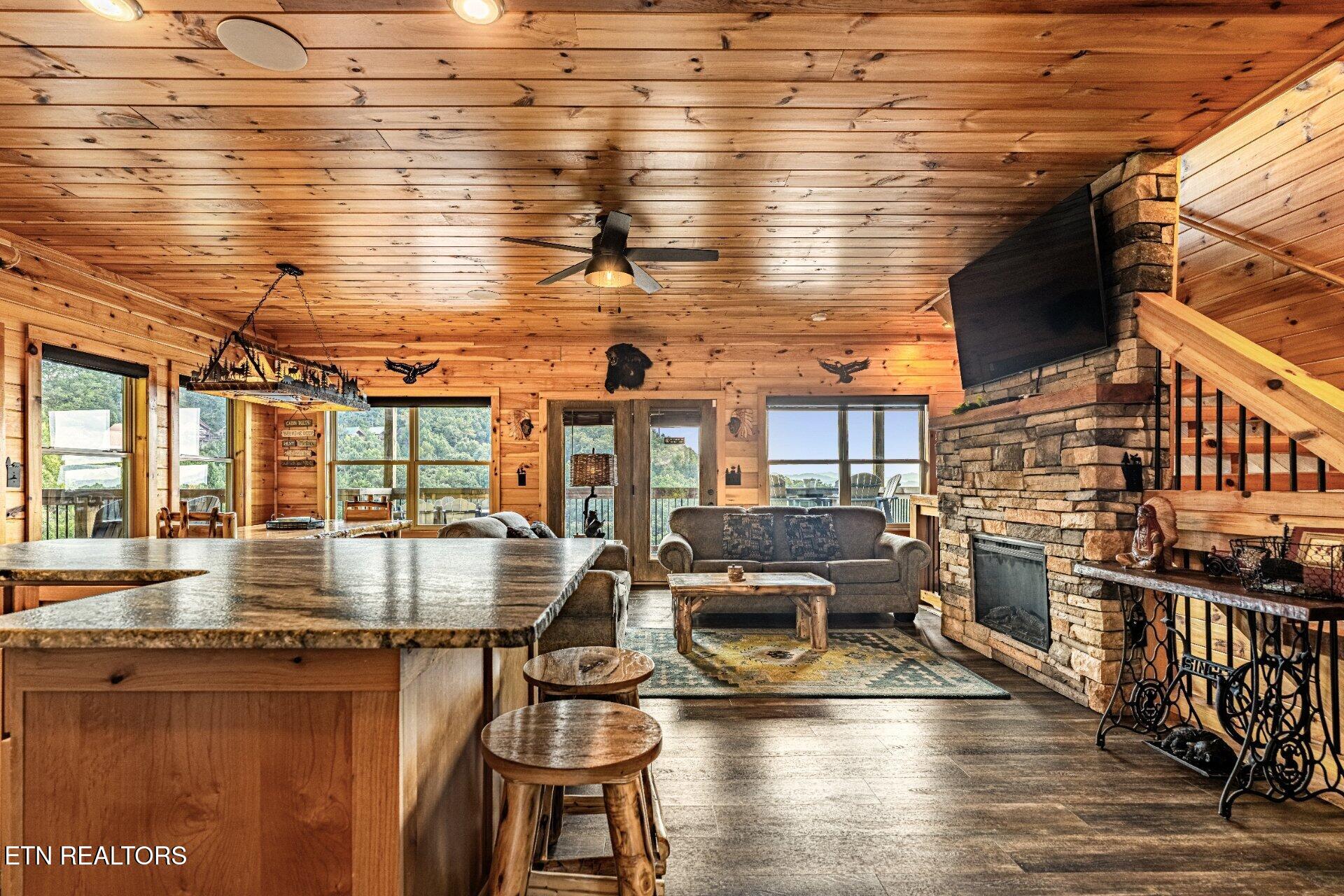 1876 Billard Way Sevierville TN 37876