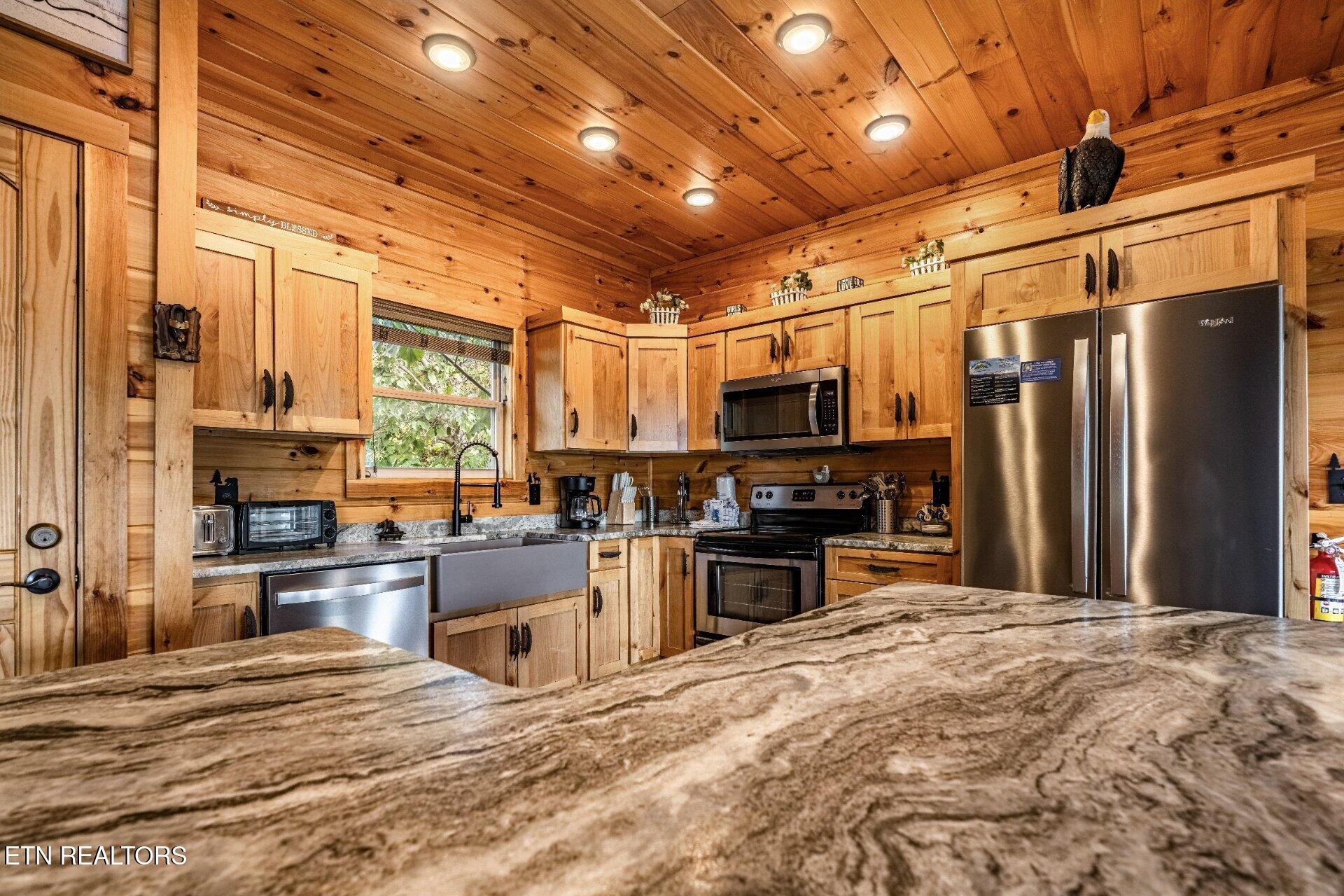 1876 Billard Way Sevierville TN 37876