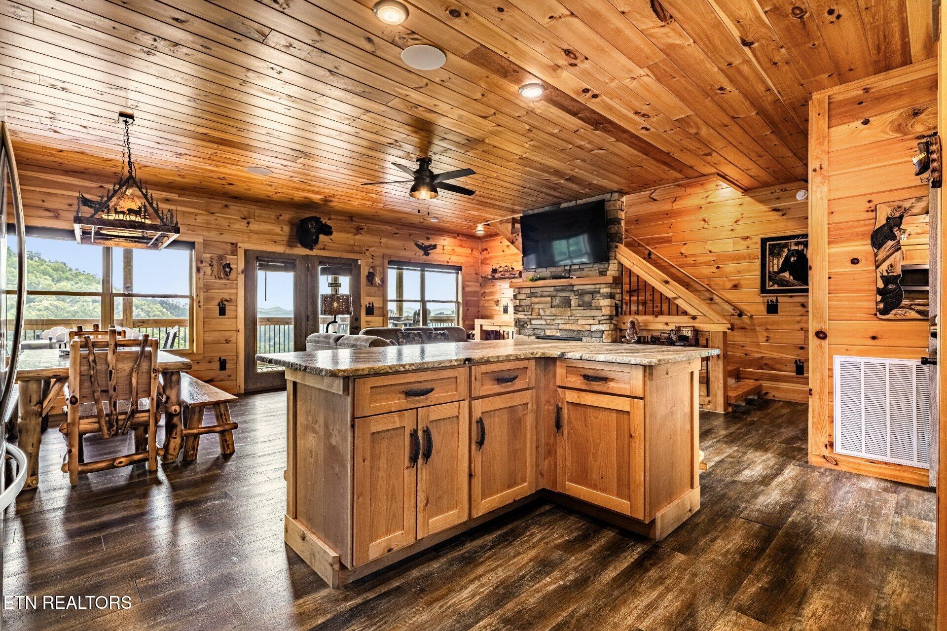 1876 Billard Way Sevierville TN 37876