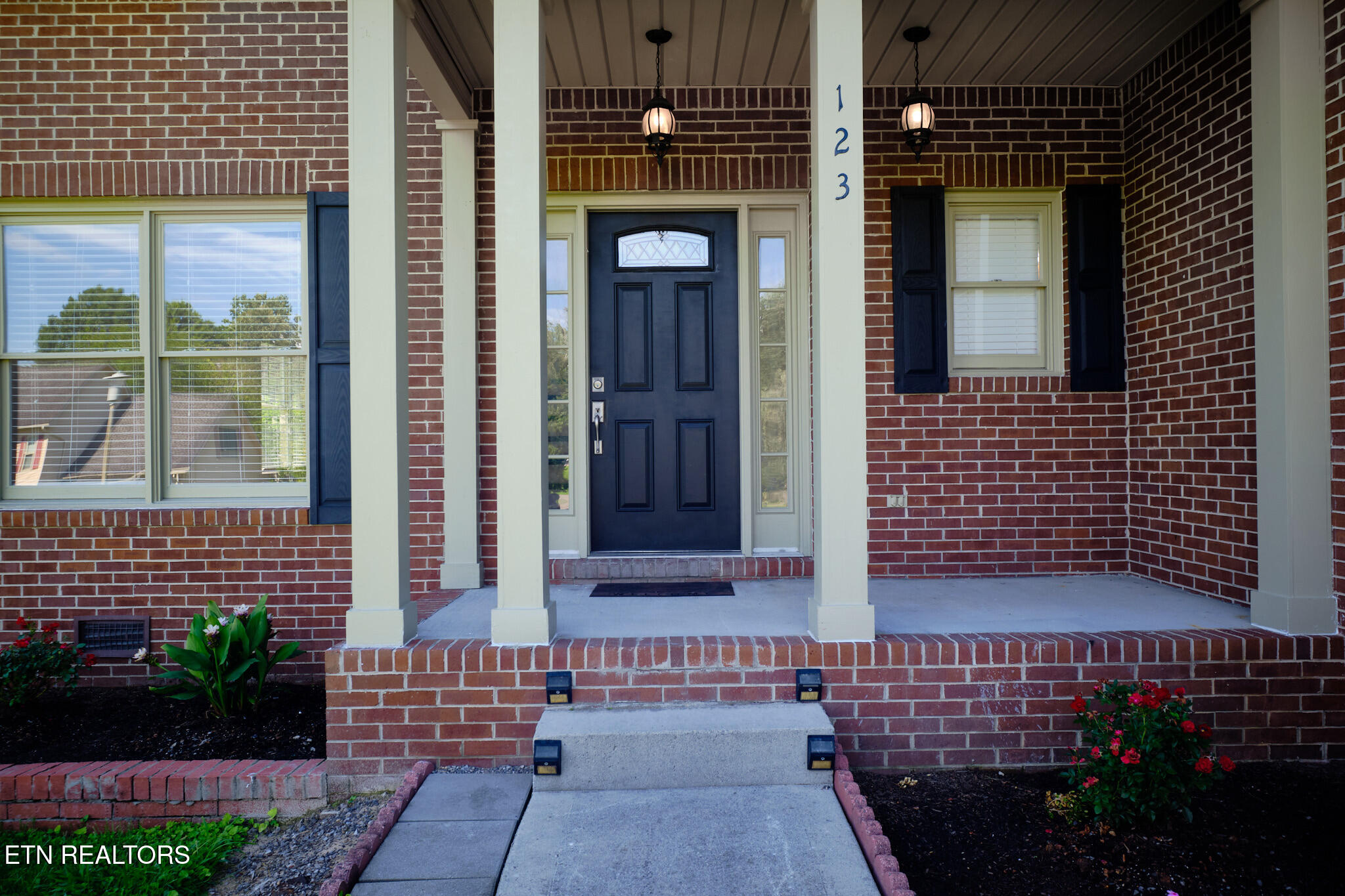 123 Capital Circle Oak Ridge TN 37830