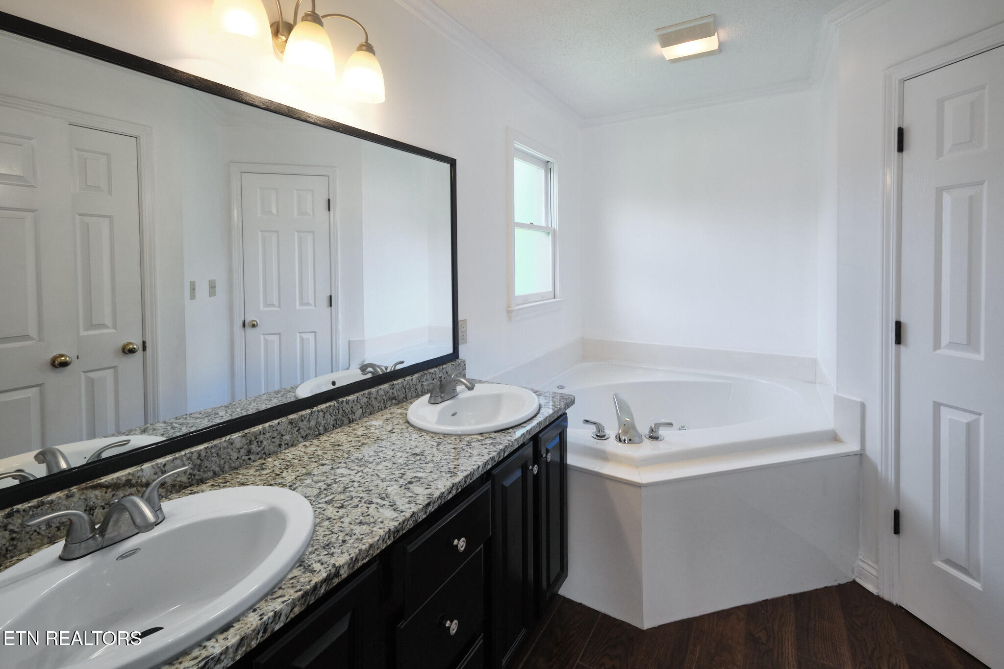 123 Capital Circle Oak Ridge TN 37830