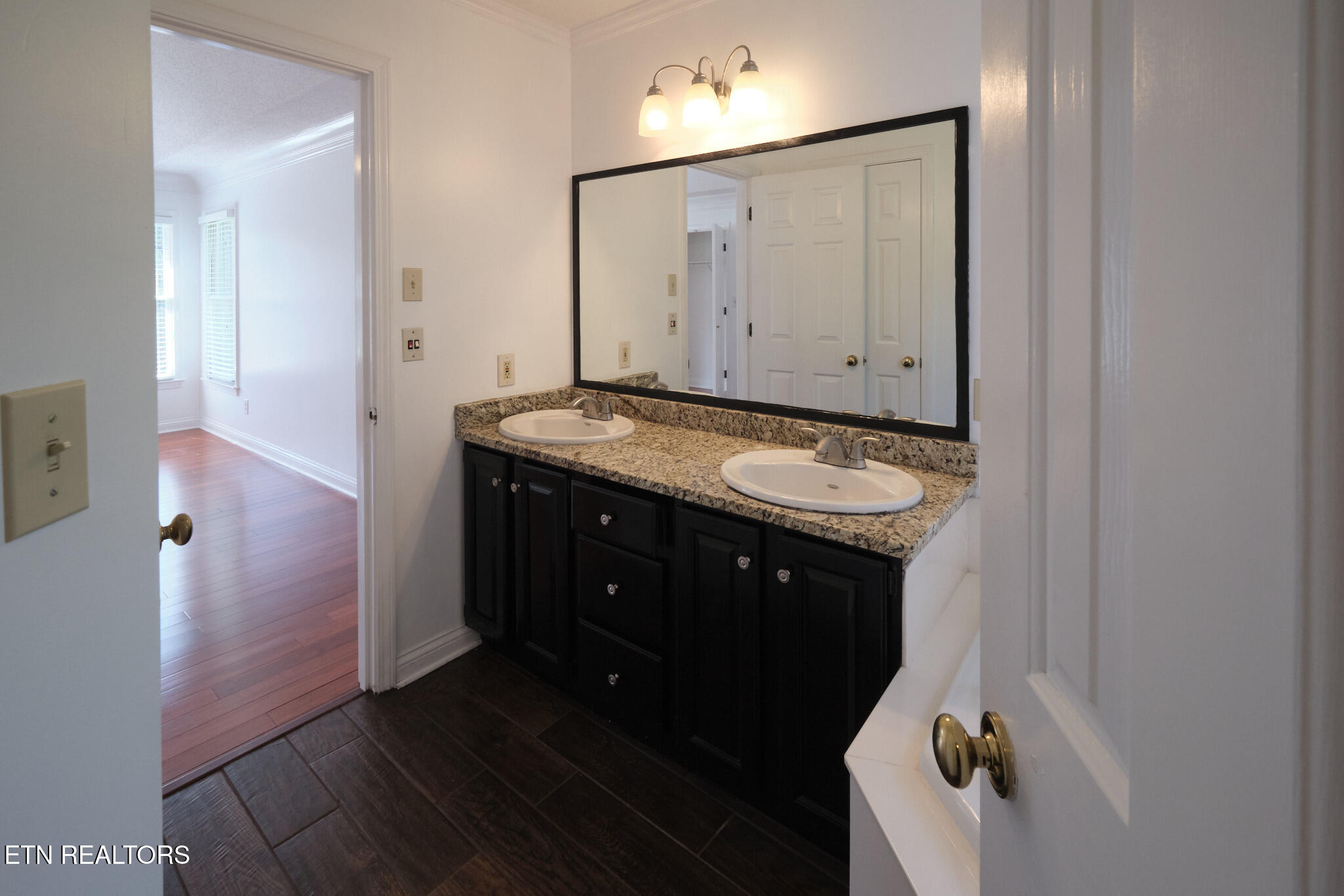 123 Capital Circle Oak Ridge TN 37830