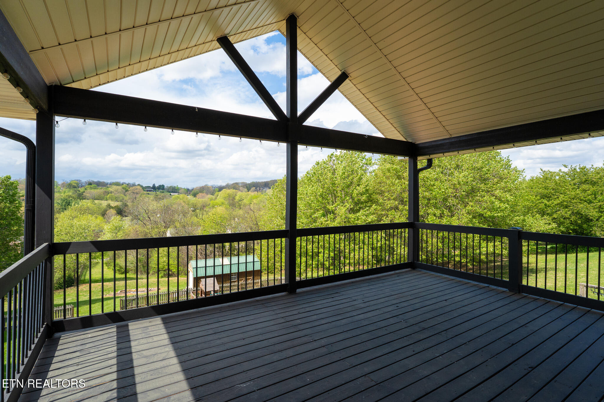 280 Hilltop Drive Lenoir City TN 37772