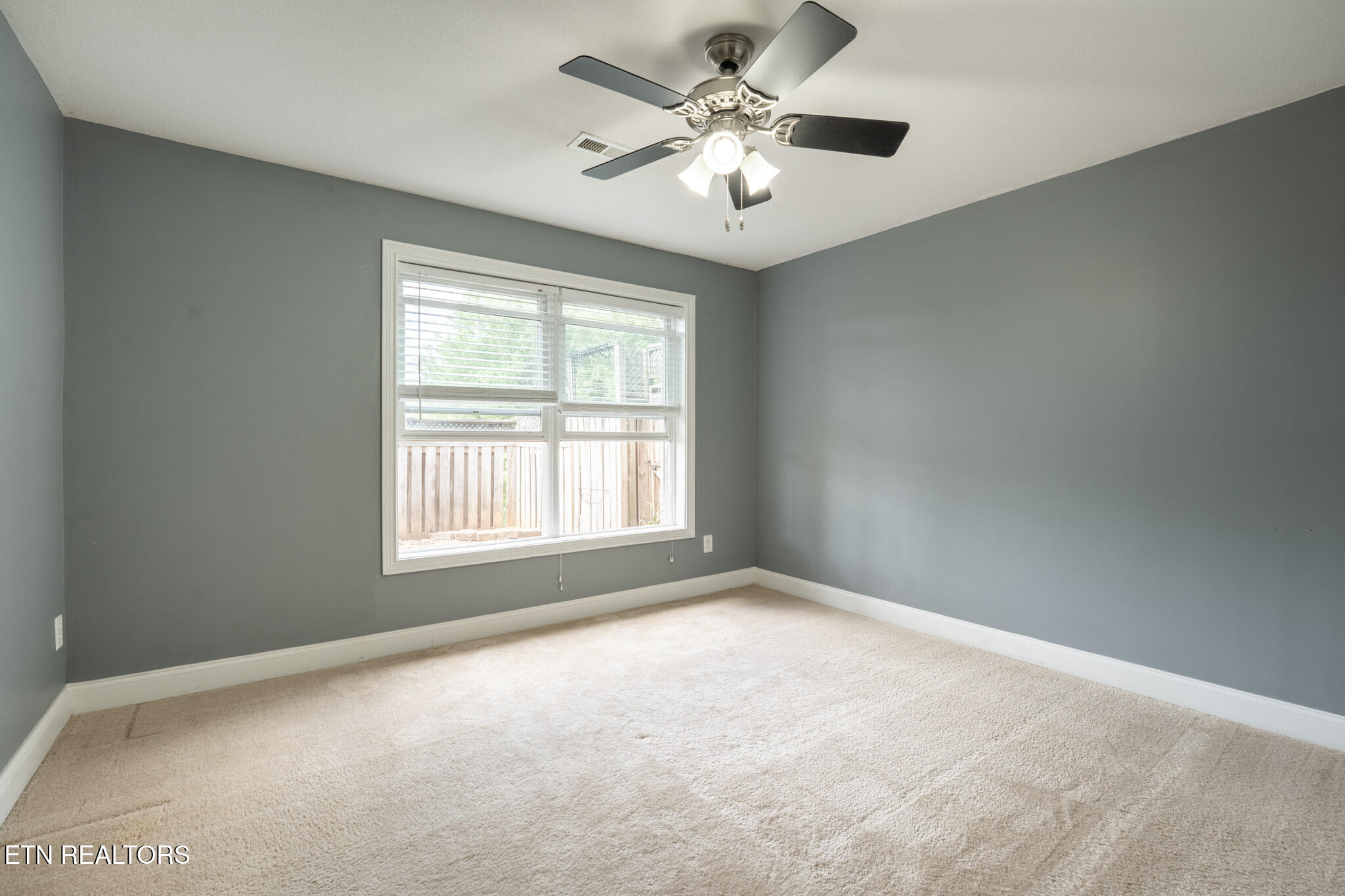 280 Hilltop Drive Lenoir City TN 37772