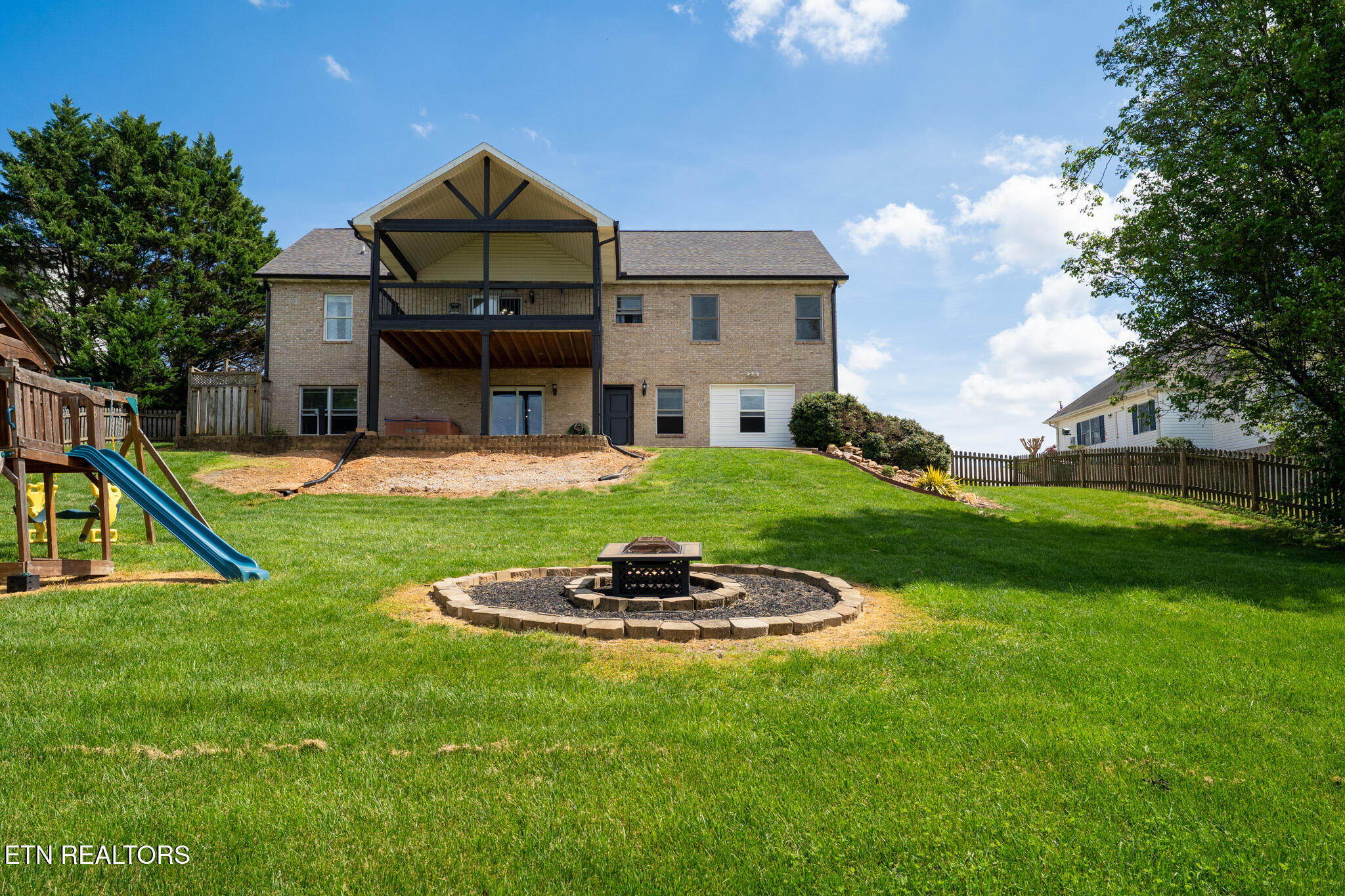 280 Hilltop Drive Lenoir City TN 37772