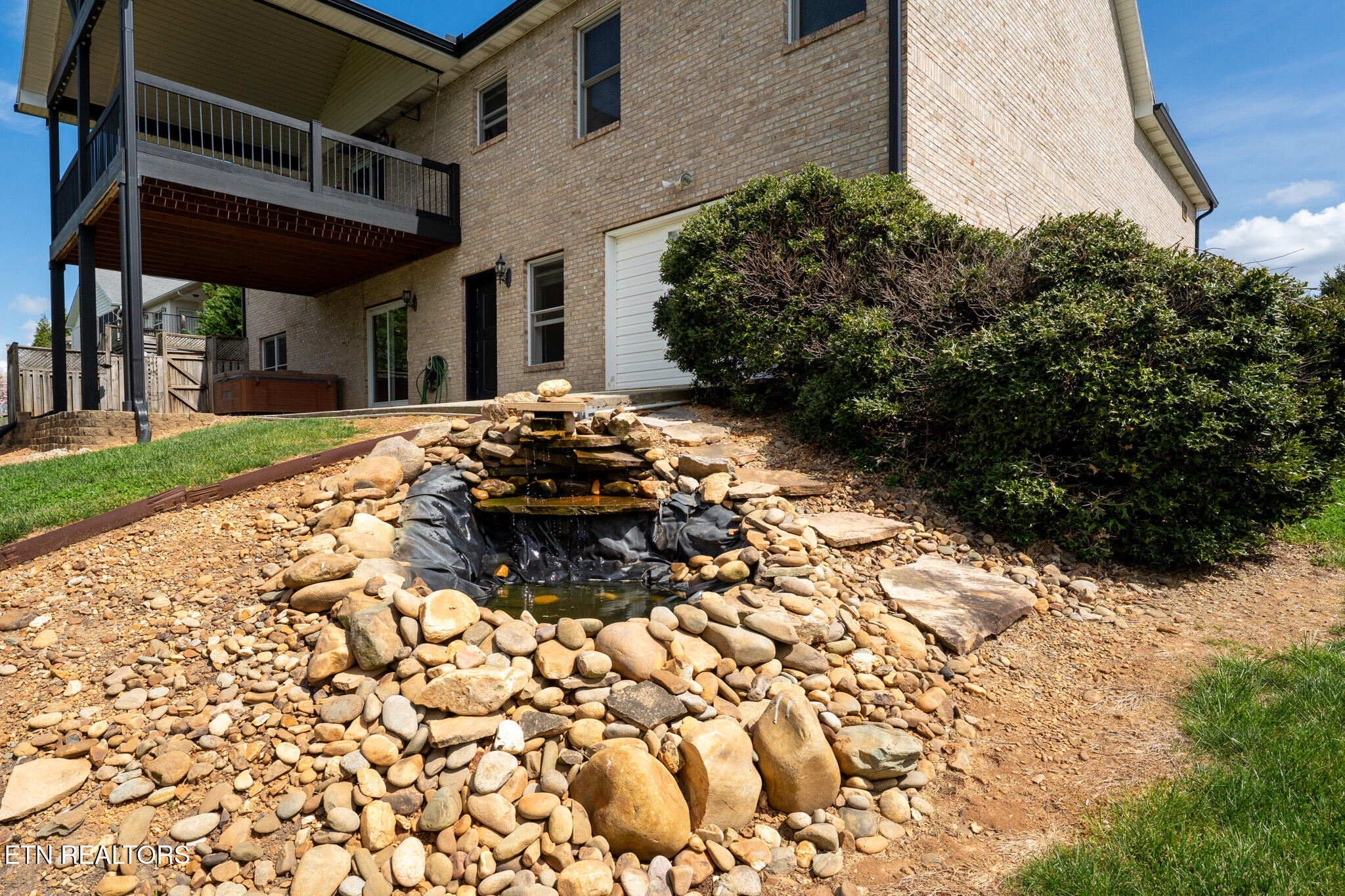 280 Hilltop Drive Lenoir City TN 37772