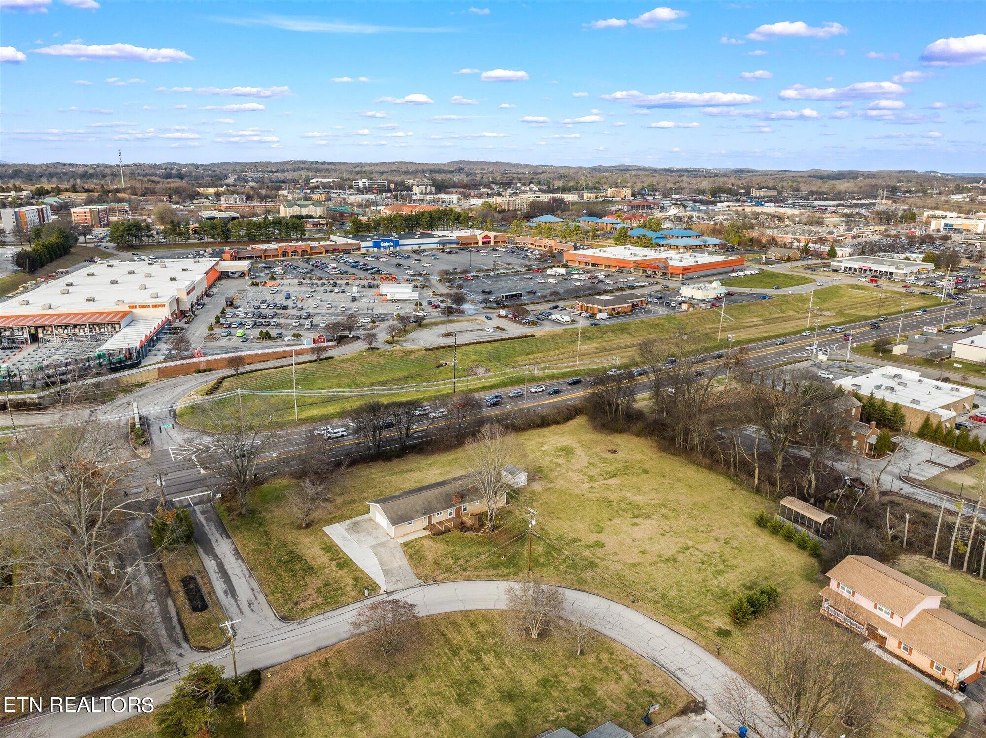 100 Essex Drive Knoxville TN 37922