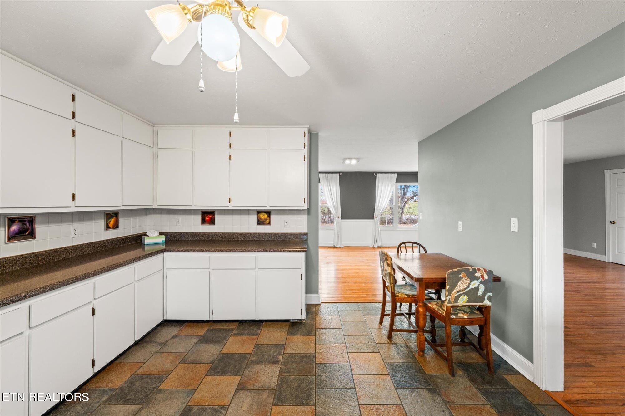 100 Essex Drive Knoxville TN 37922