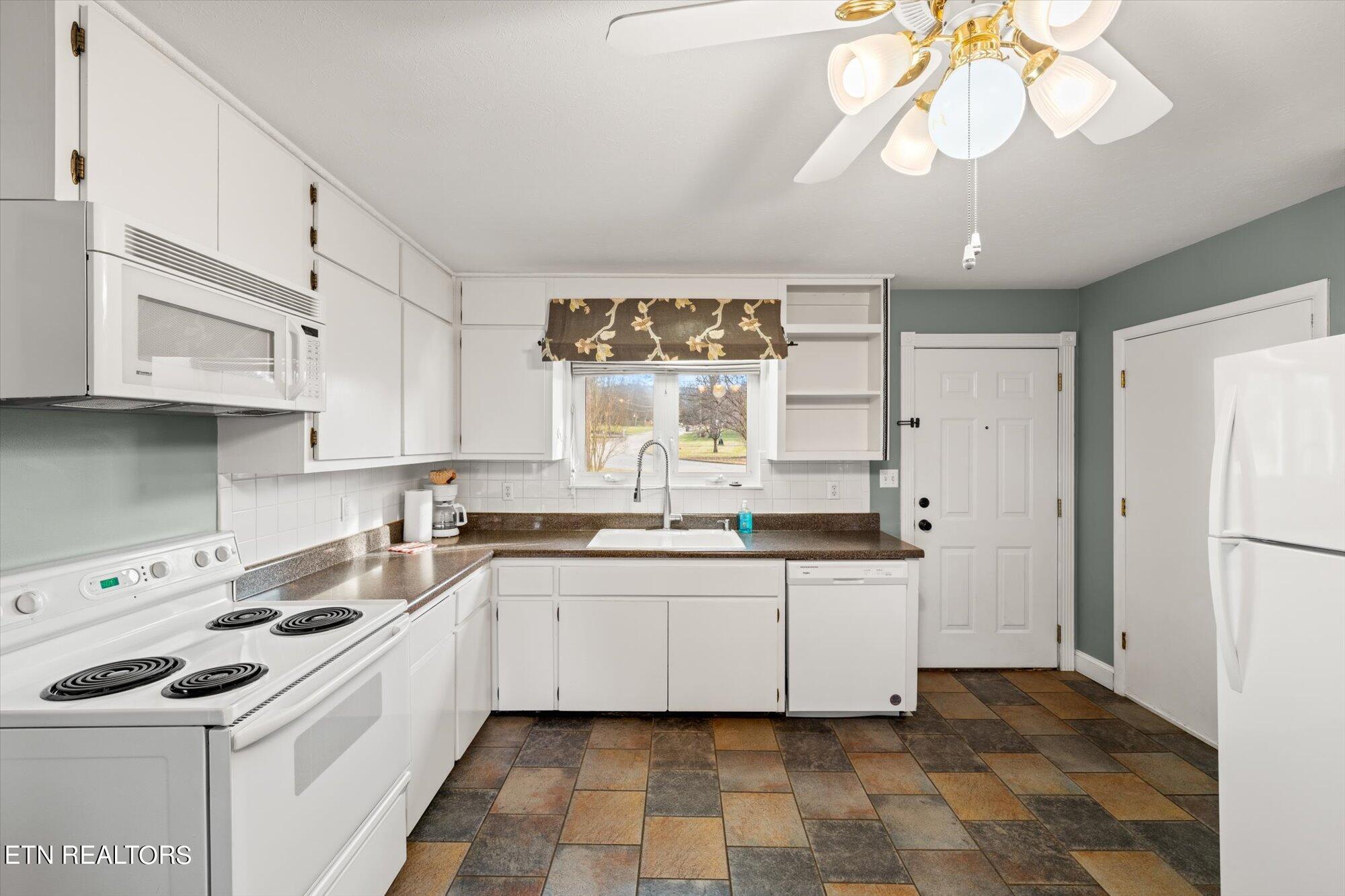 100 Essex Drive Knoxville TN 37922