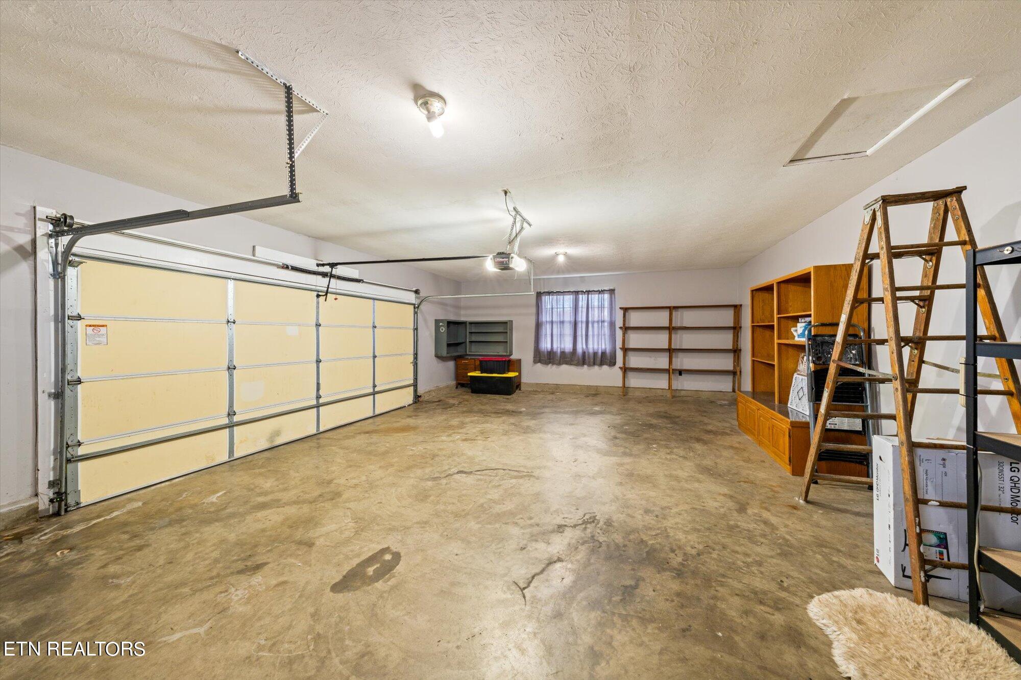 100 Essex Drive Knoxville TN 37922