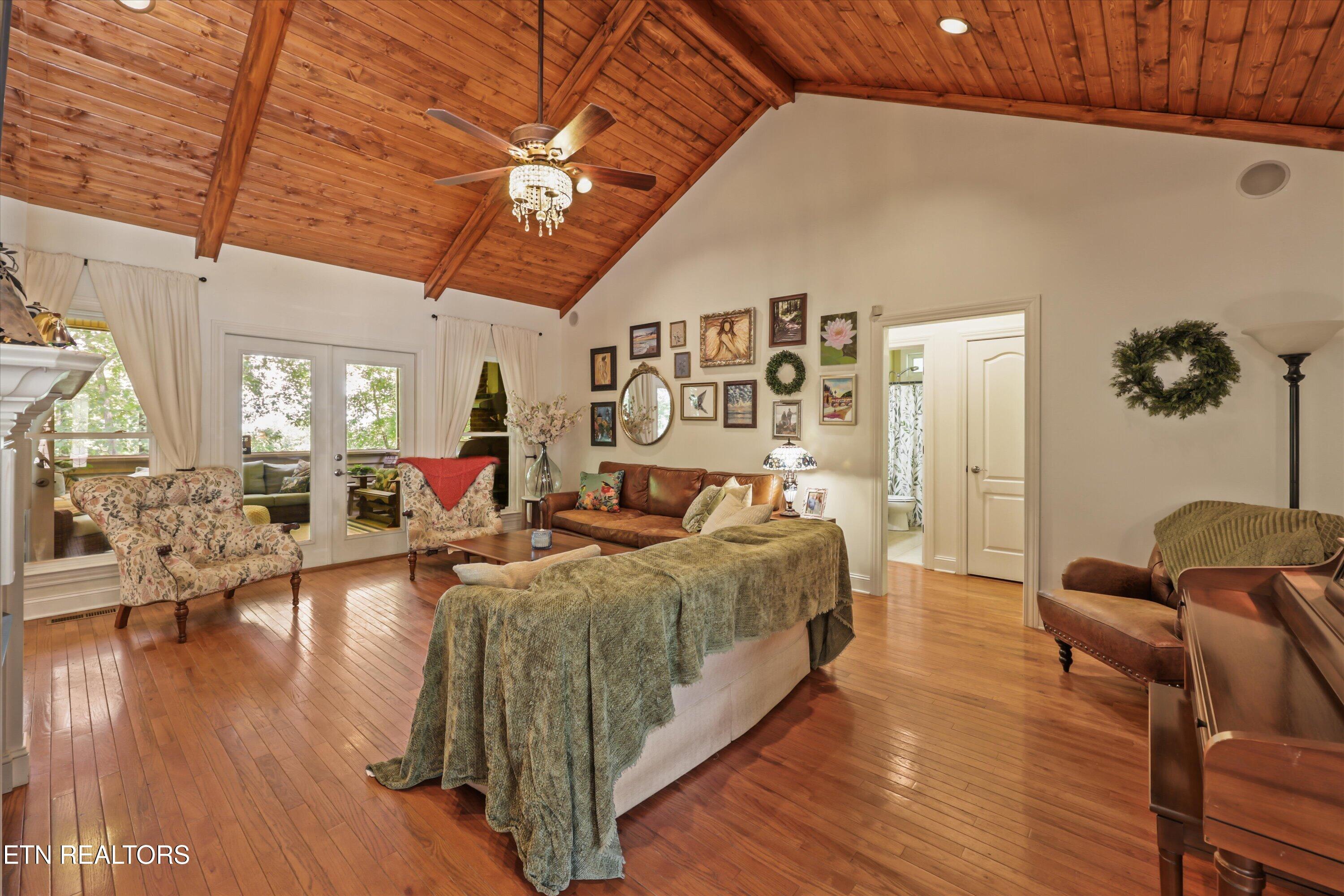103 Winchester Circle Oak Ridge TN 37830