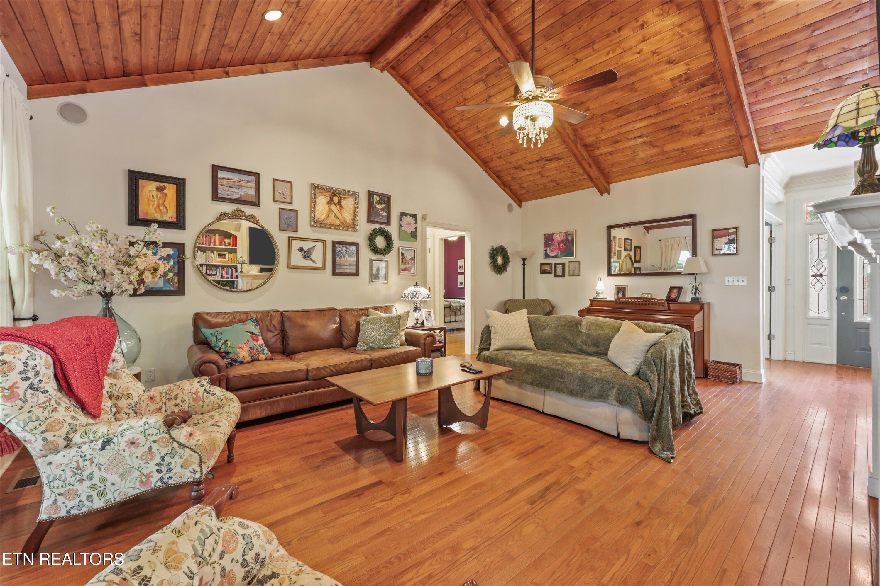 103 Winchester Circle Oak Ridge TN 37830