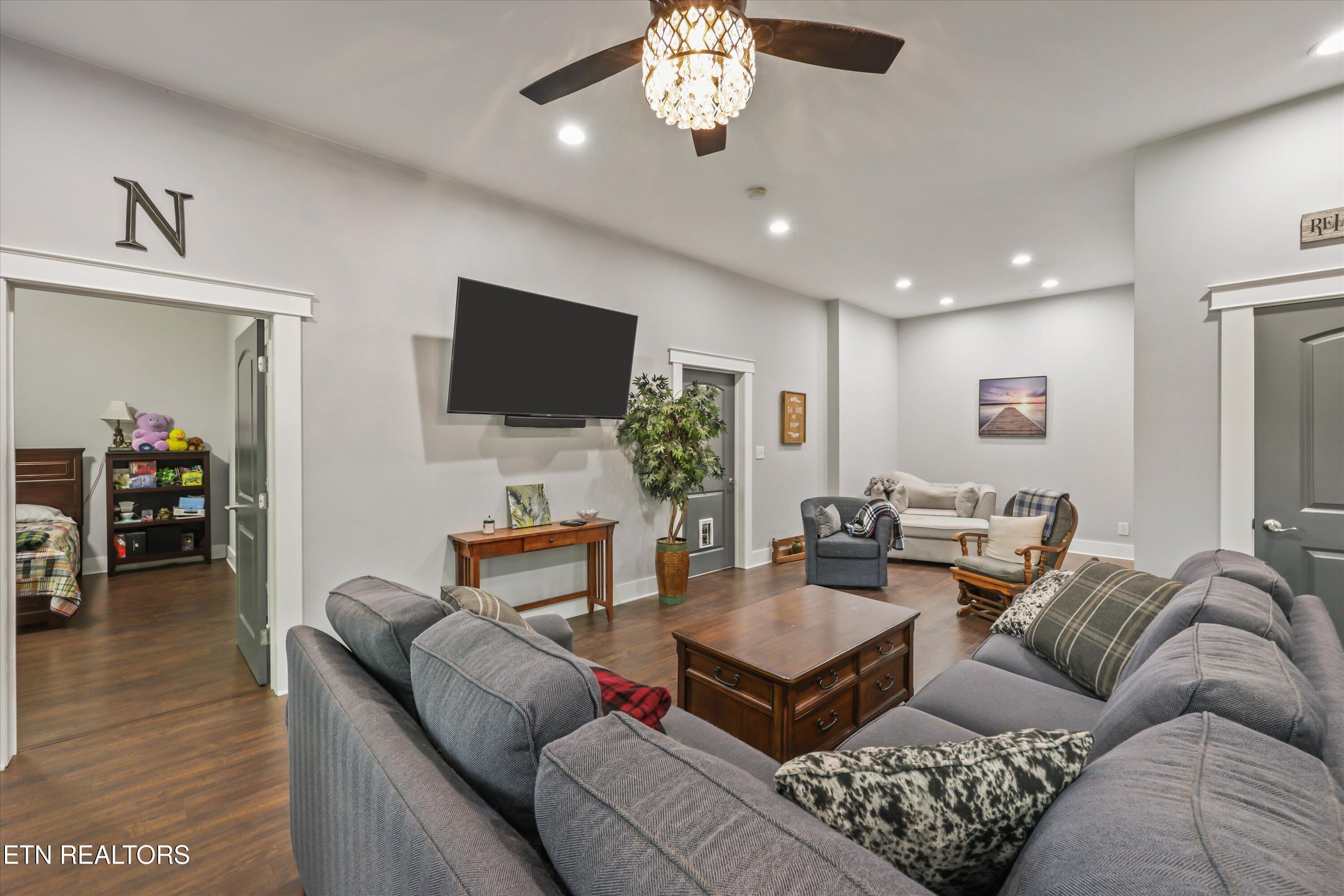 103 Winchester Circle Oak Ridge TN 37830