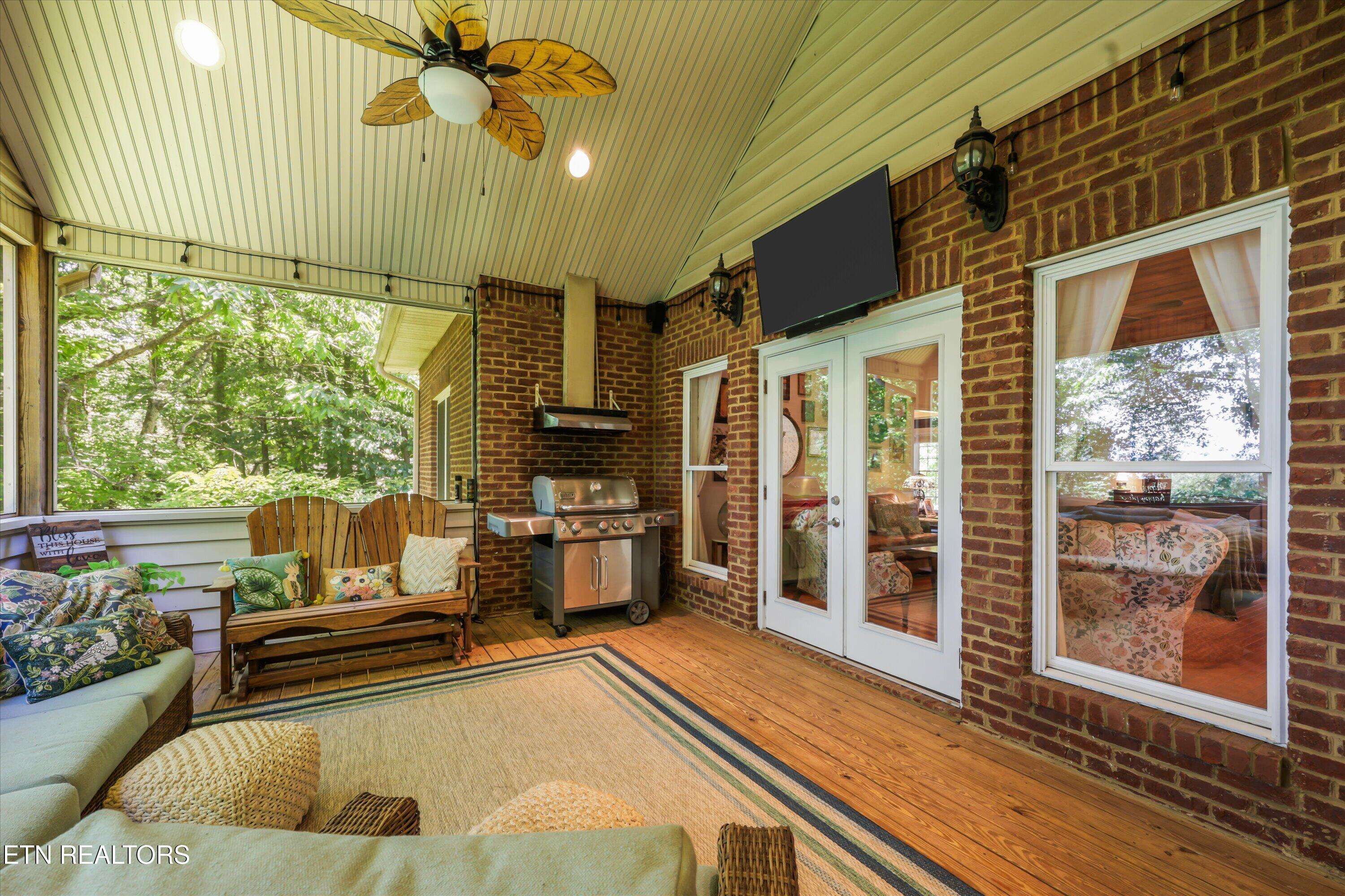 103 Winchester Circle Oak Ridge TN 37830