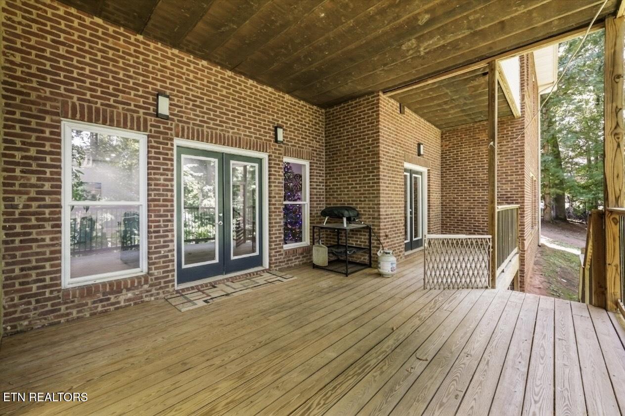 103 Winchester Circle Oak Ridge TN 37830