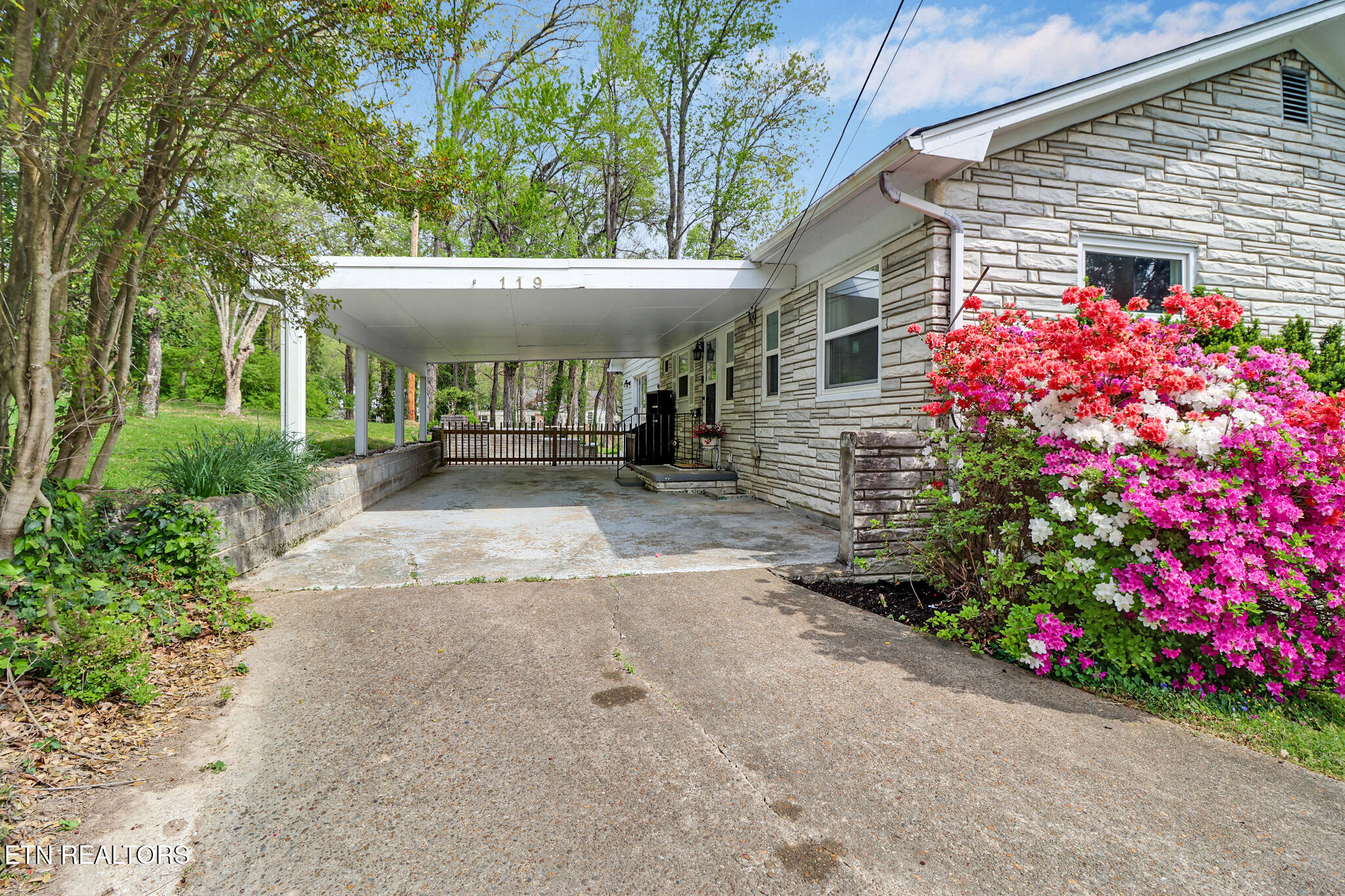 119 E Magnolia Lane Oak Ridge TN 37830