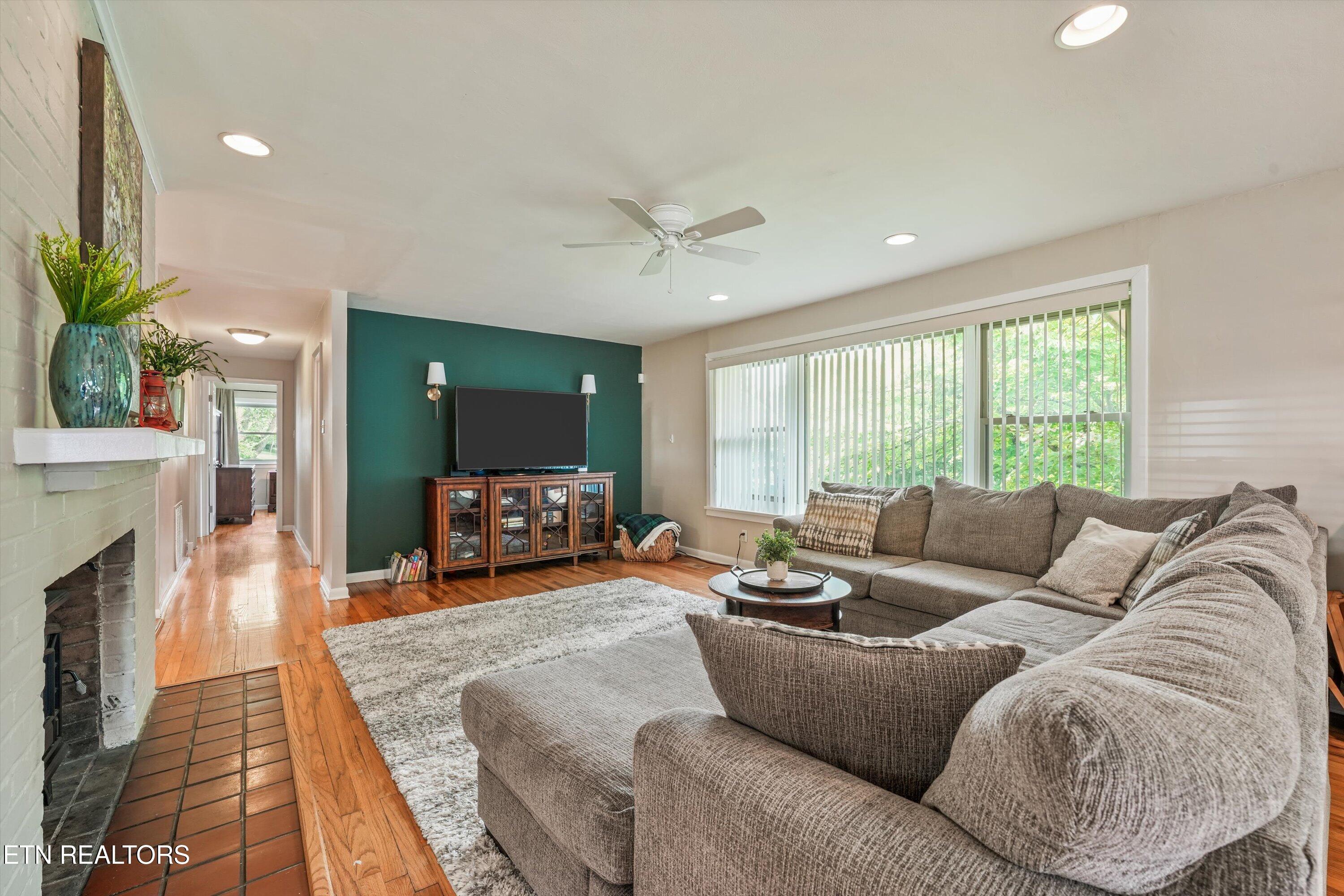 109 Cahill Lane Oak Ridge TN 37830