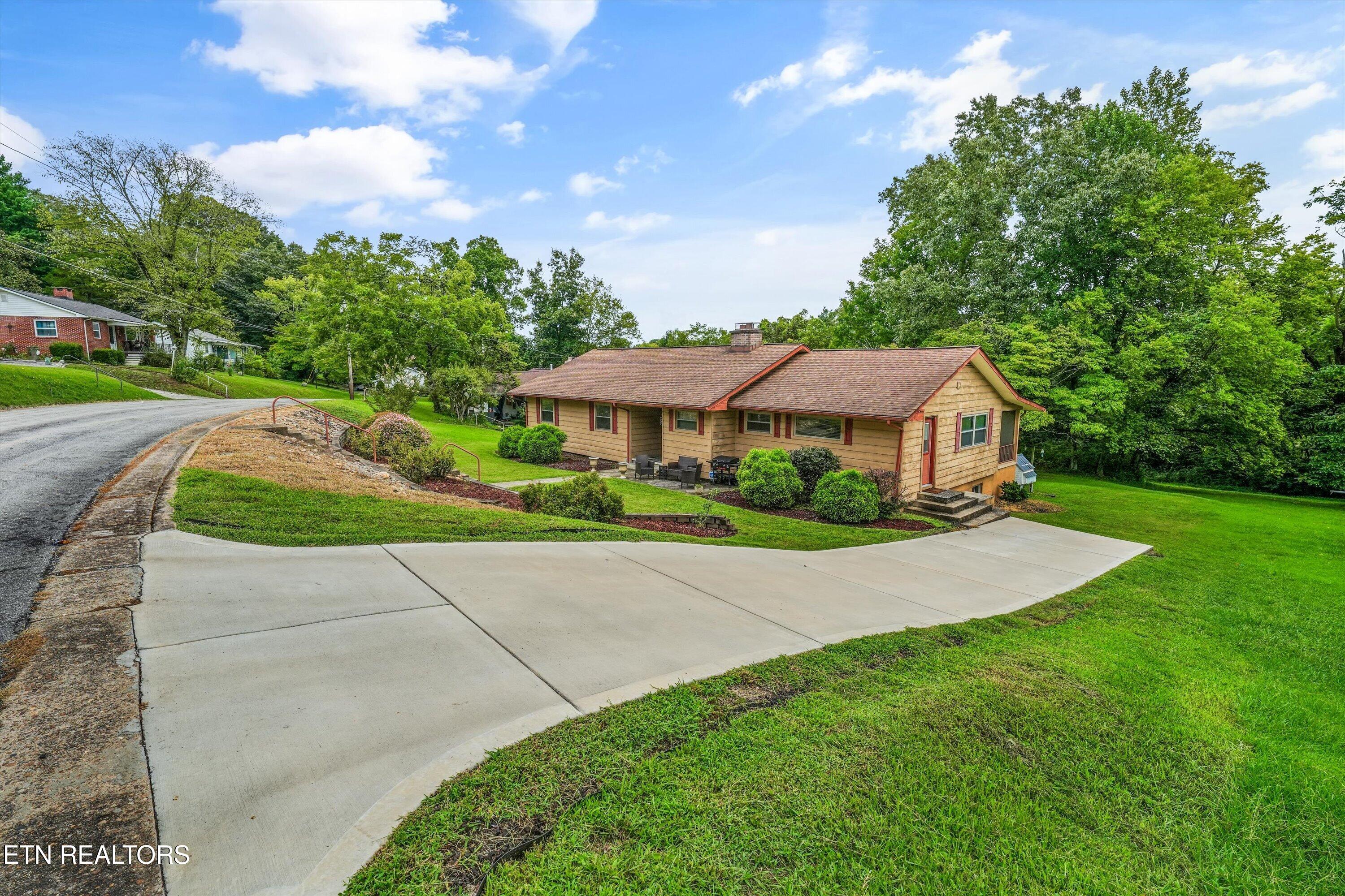 109 Cahill Lane Oak Ridge TN 37830