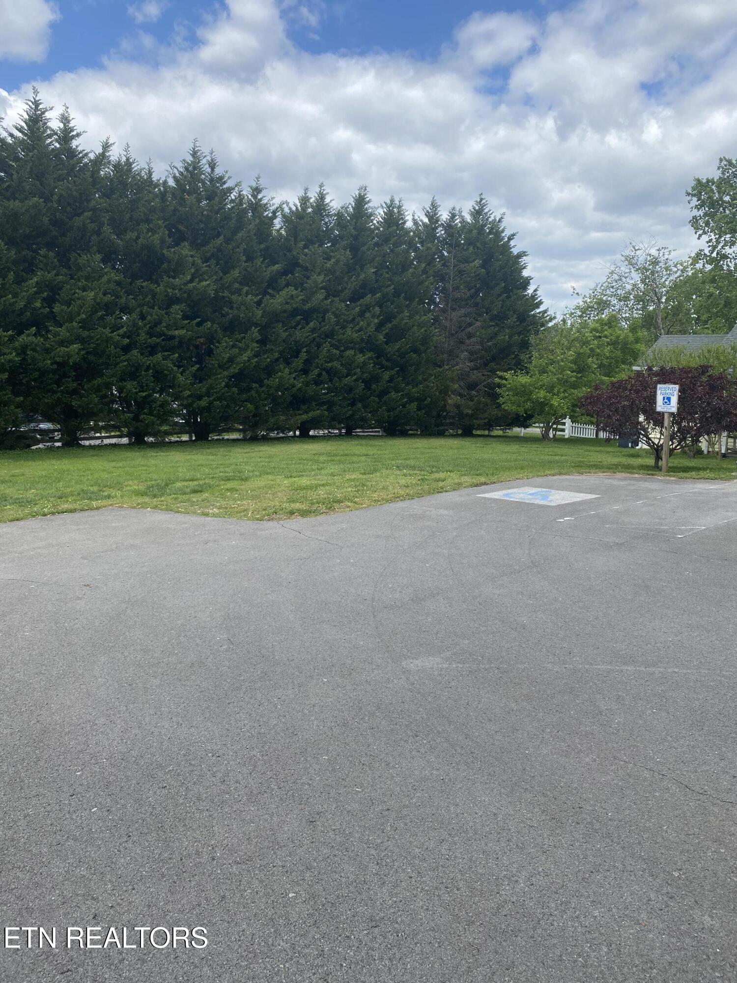 1906 W Lamar Alexander Parkway Maryville TN 37801