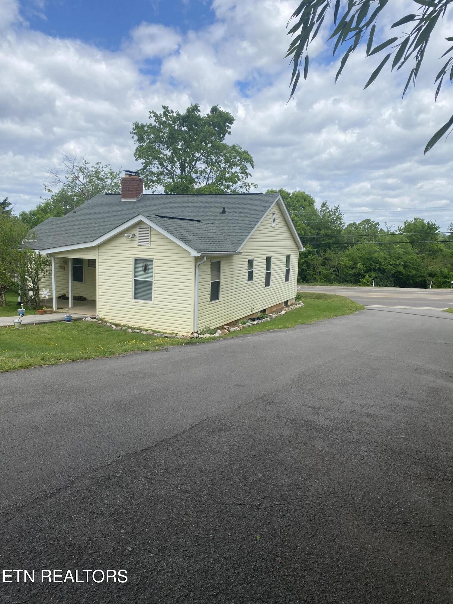 1906 W Lamar Alexander Parkway Maryville TN 37801
