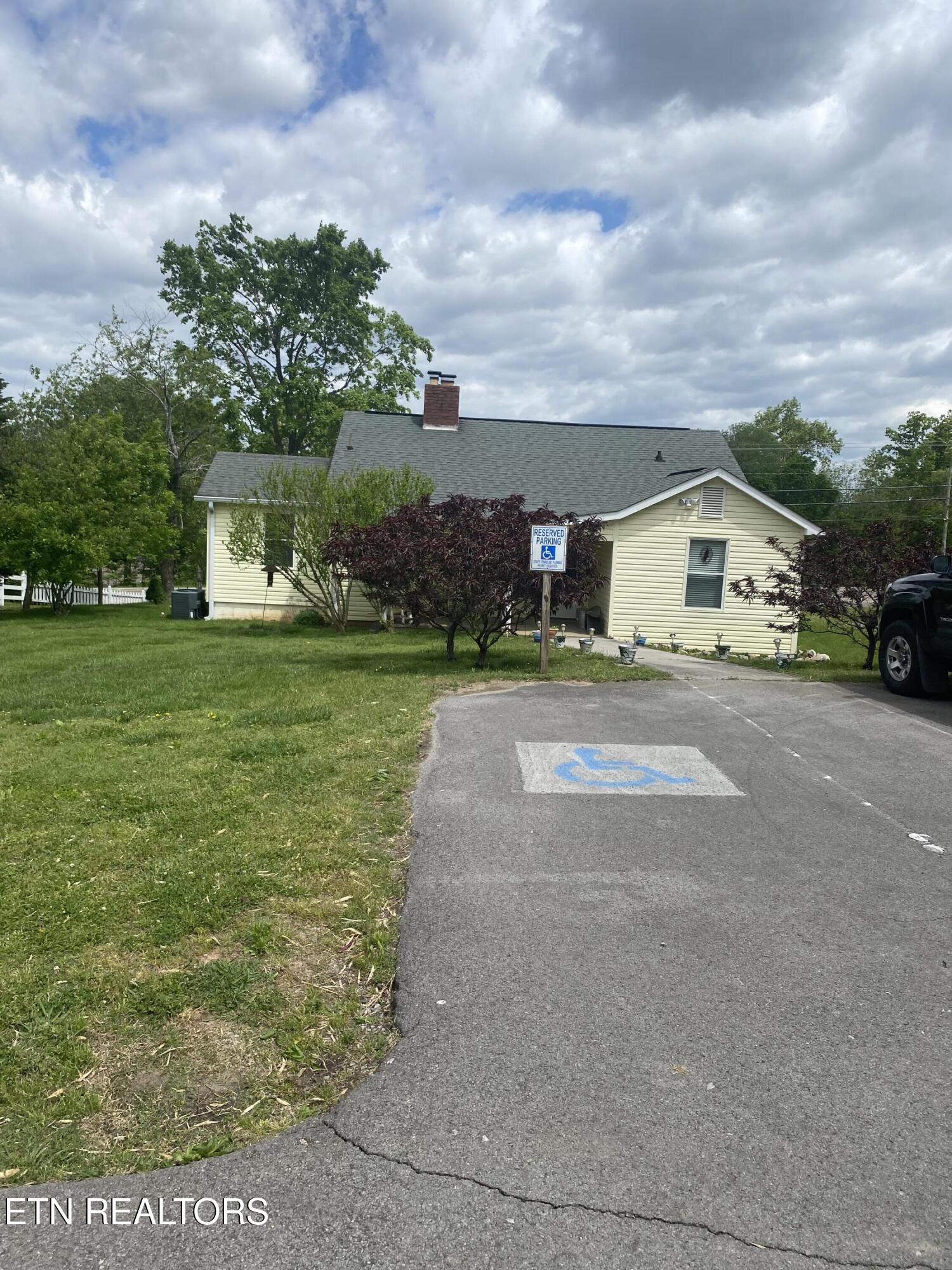 1906 W Lamar Alexander Parkway Maryville TN 37801
