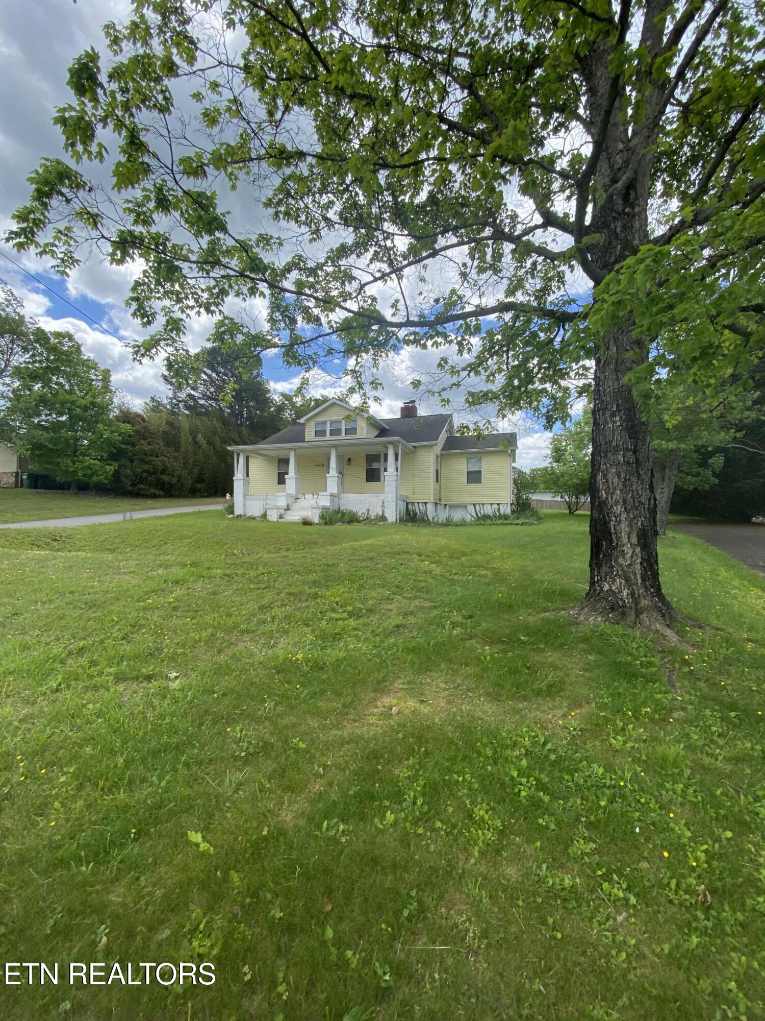 1906 W Lamar Alexander Parkway Maryville TN 37801