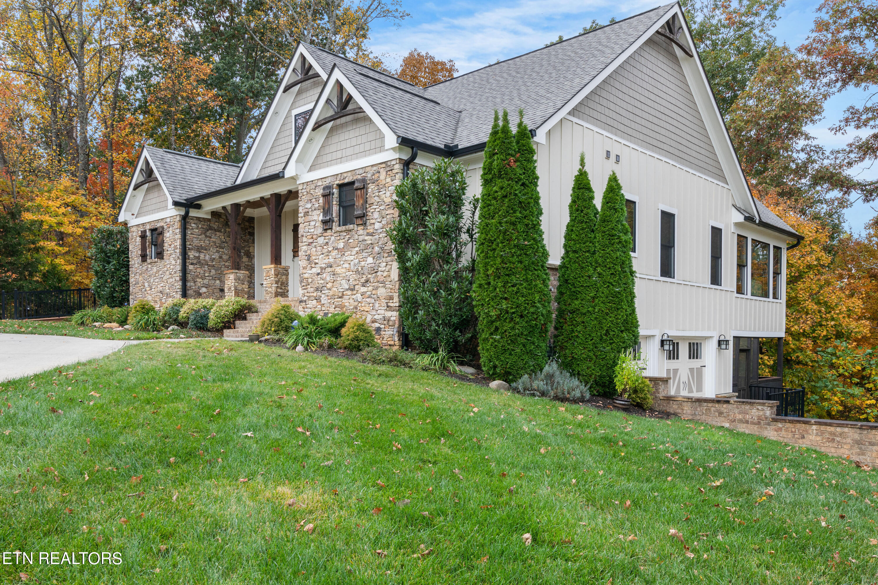 1337 Rudder Oaks Way Knoxville TN 37919