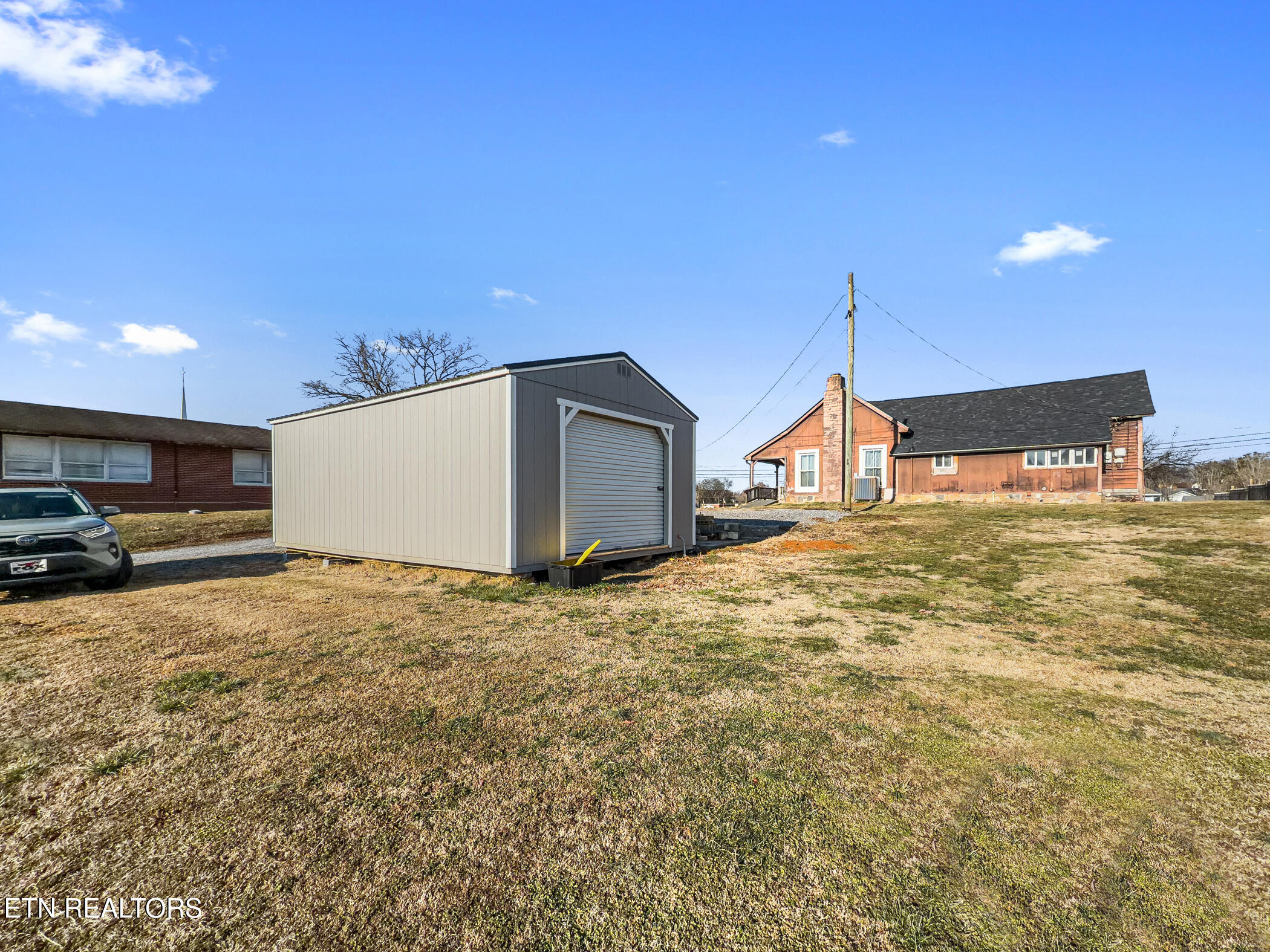 112 N Farnum Street Friendsville TN 37737
