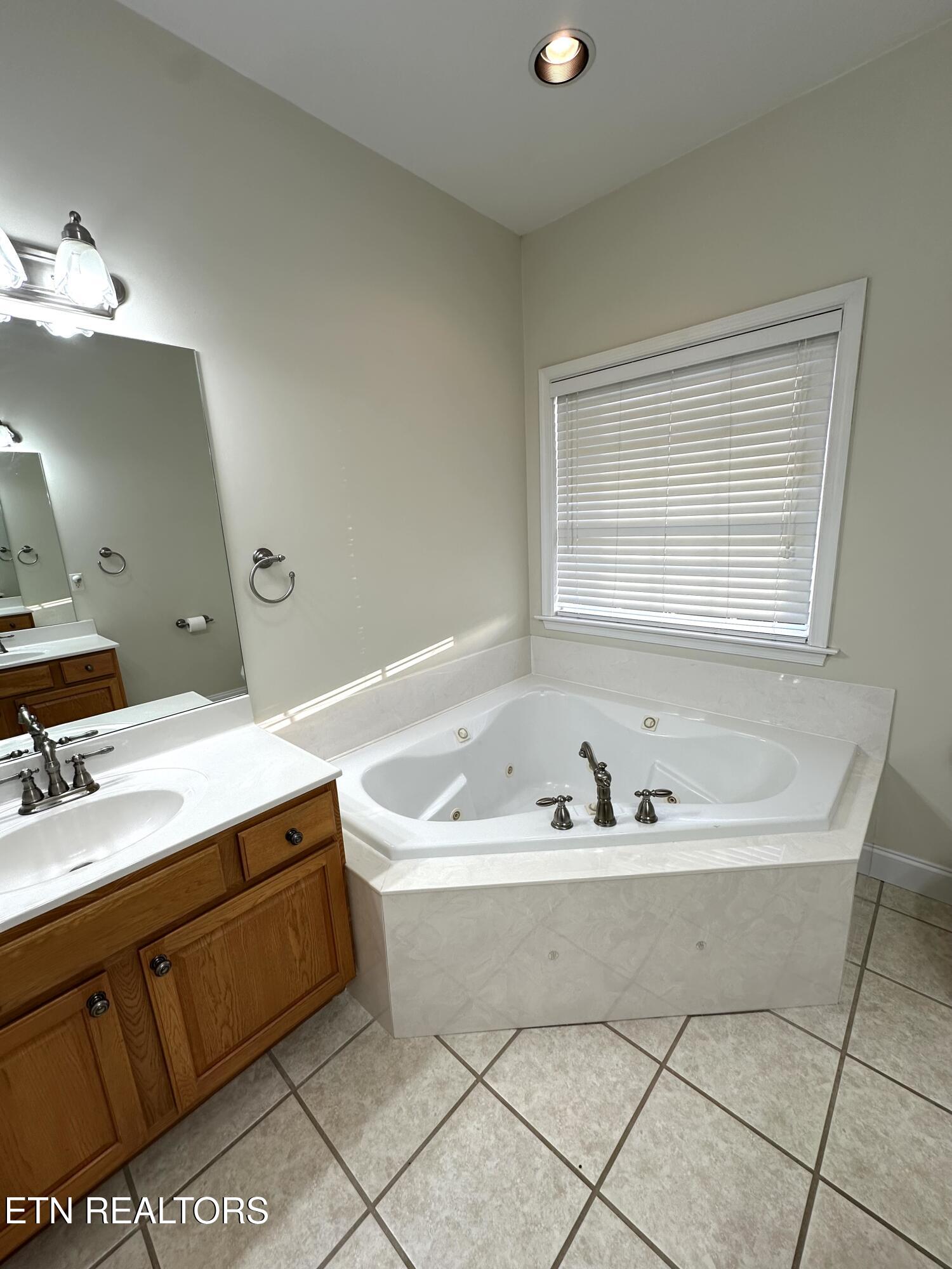 144 Burning Oaks Dr. Drive Sevierville TN 37876