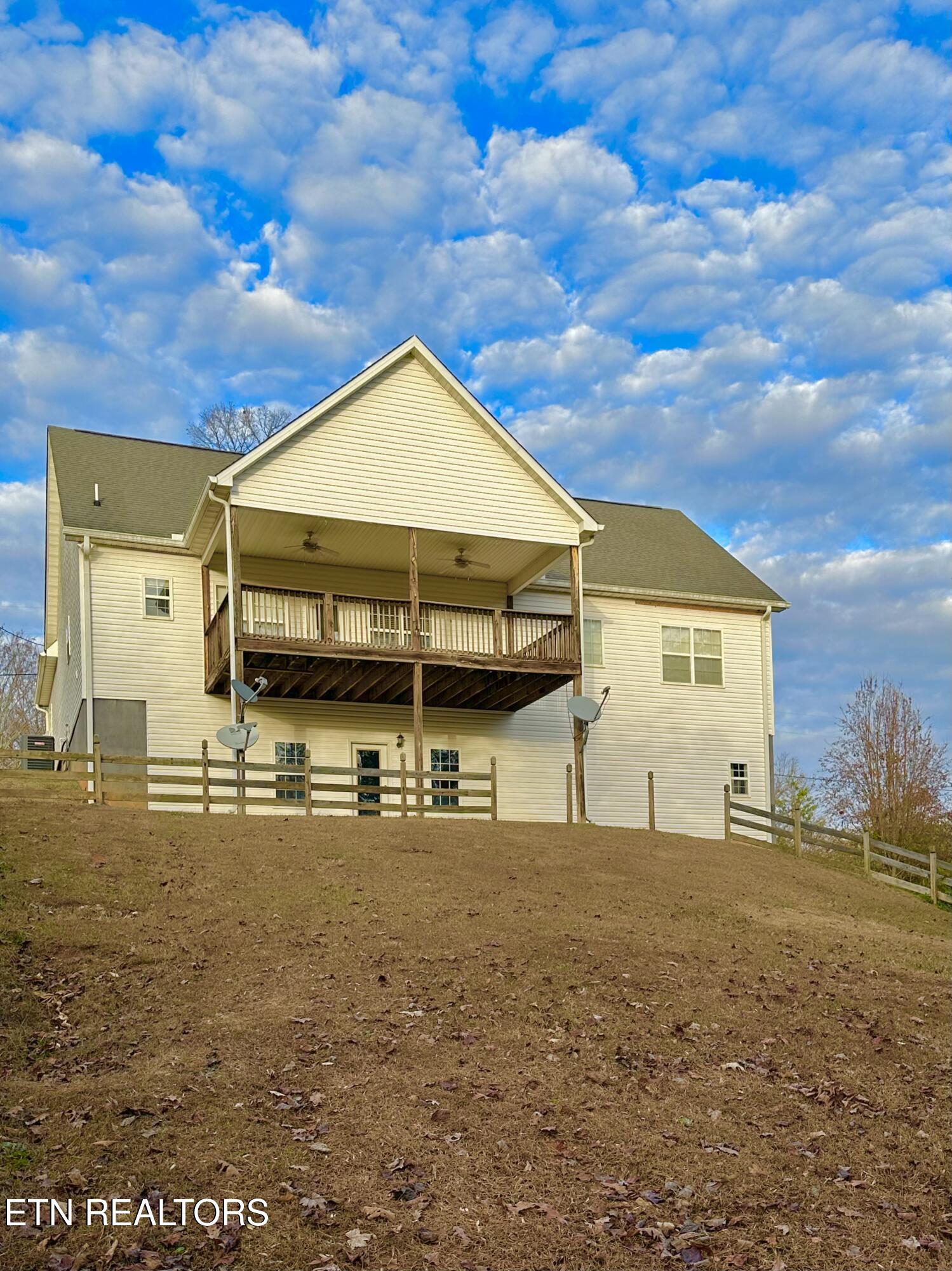 144 Burning Oaks Dr. Drive Sevierville TN 37876