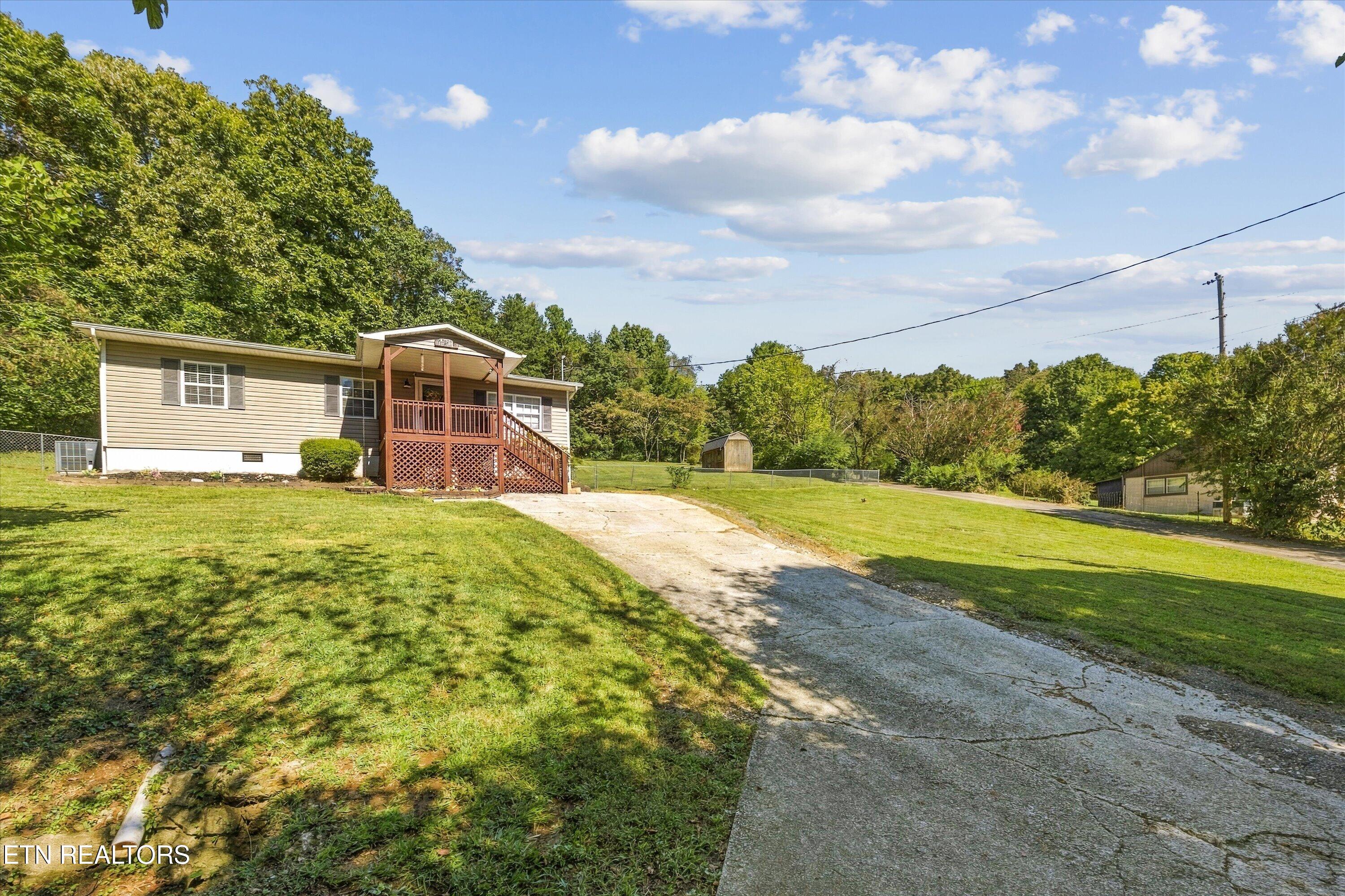 5628 W Luttrell Road Knoxville TN 37918