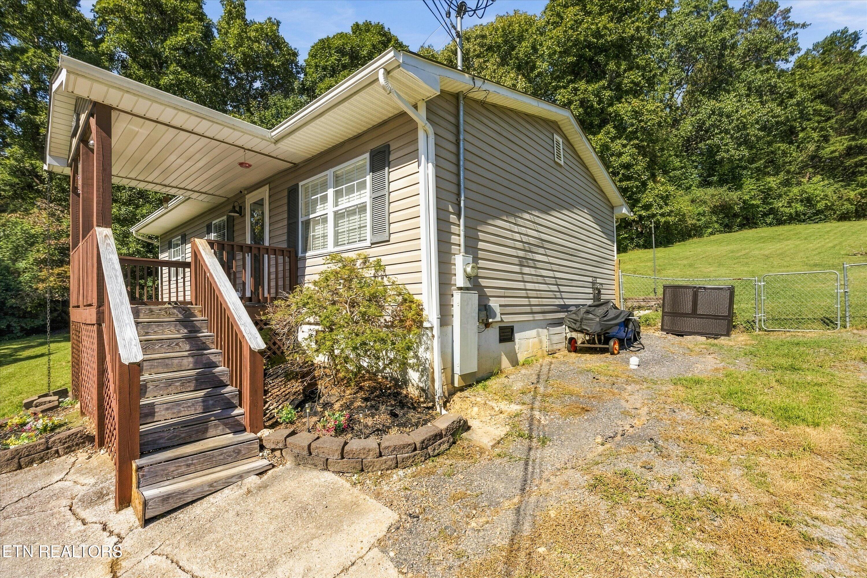 5628 W Luttrell Road Knoxville TN 37918