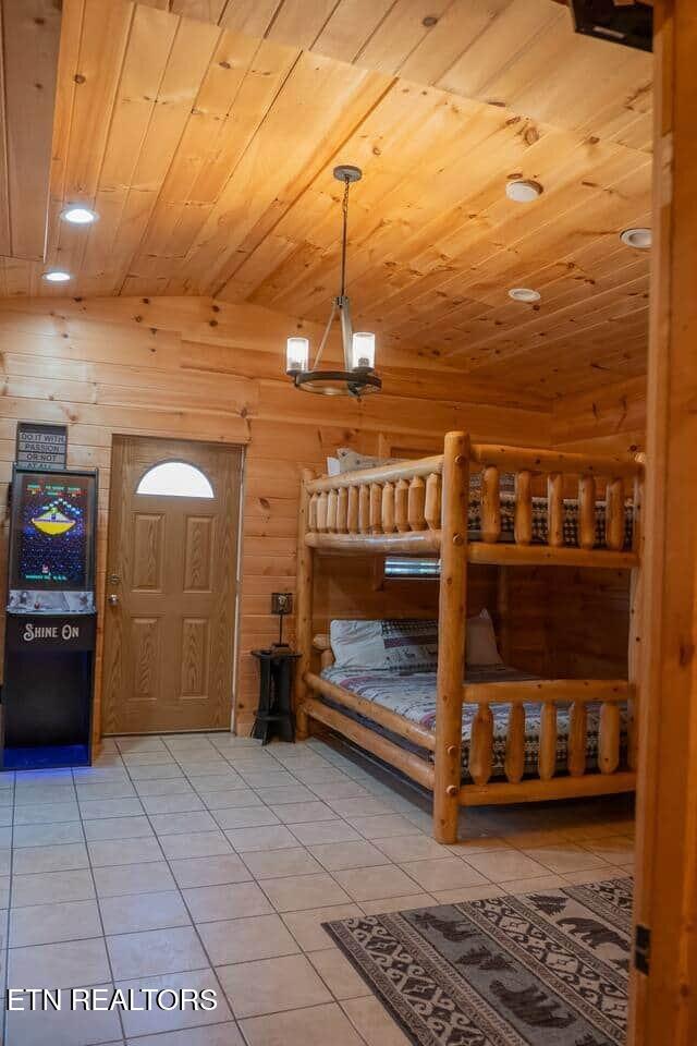 3046 Engle Town Road Pigeon Forge TN 37862