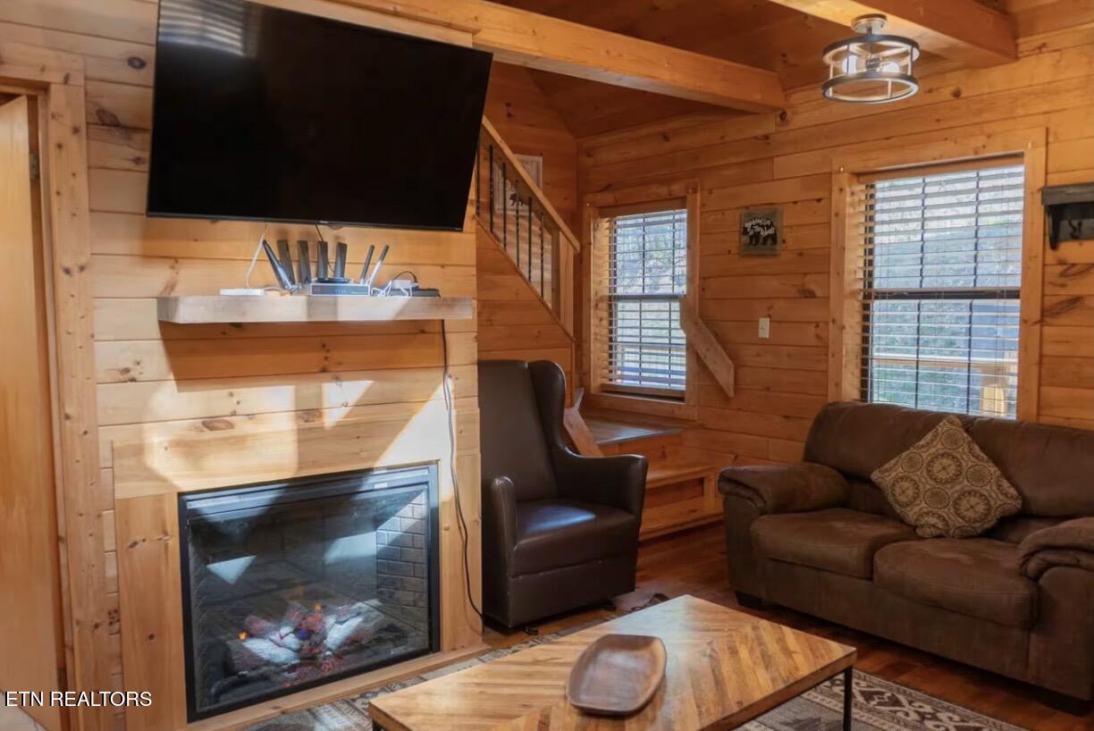3046 Engle Town Road Pigeon Forge TN 37862